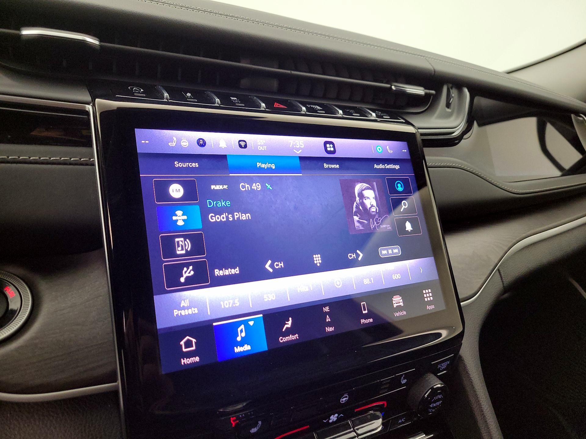 Thumbnail: 2022 Jeep Grand Cherokee - 16