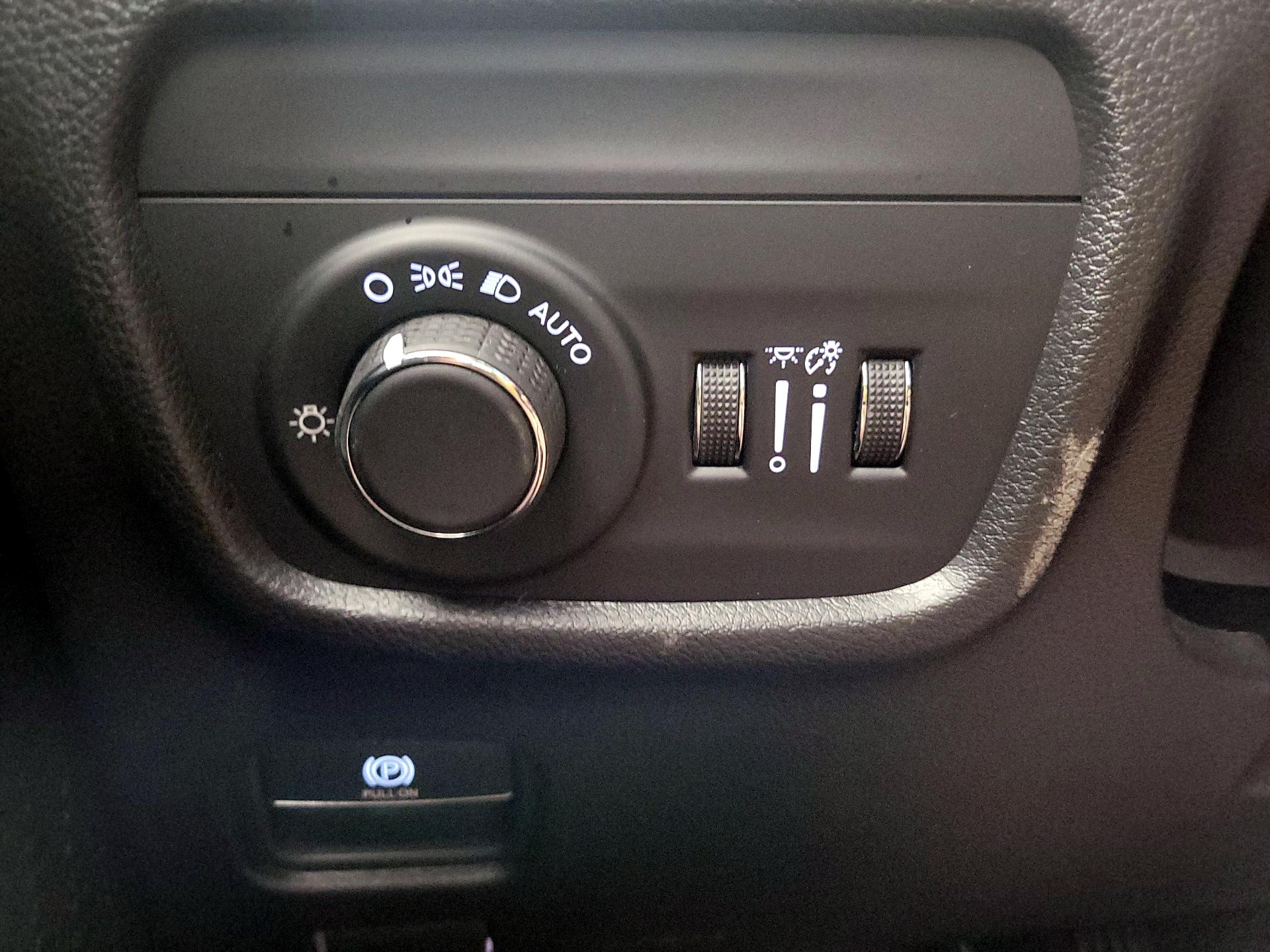 Thumbnail: 2023 Jeep Grand Cherokee - 13