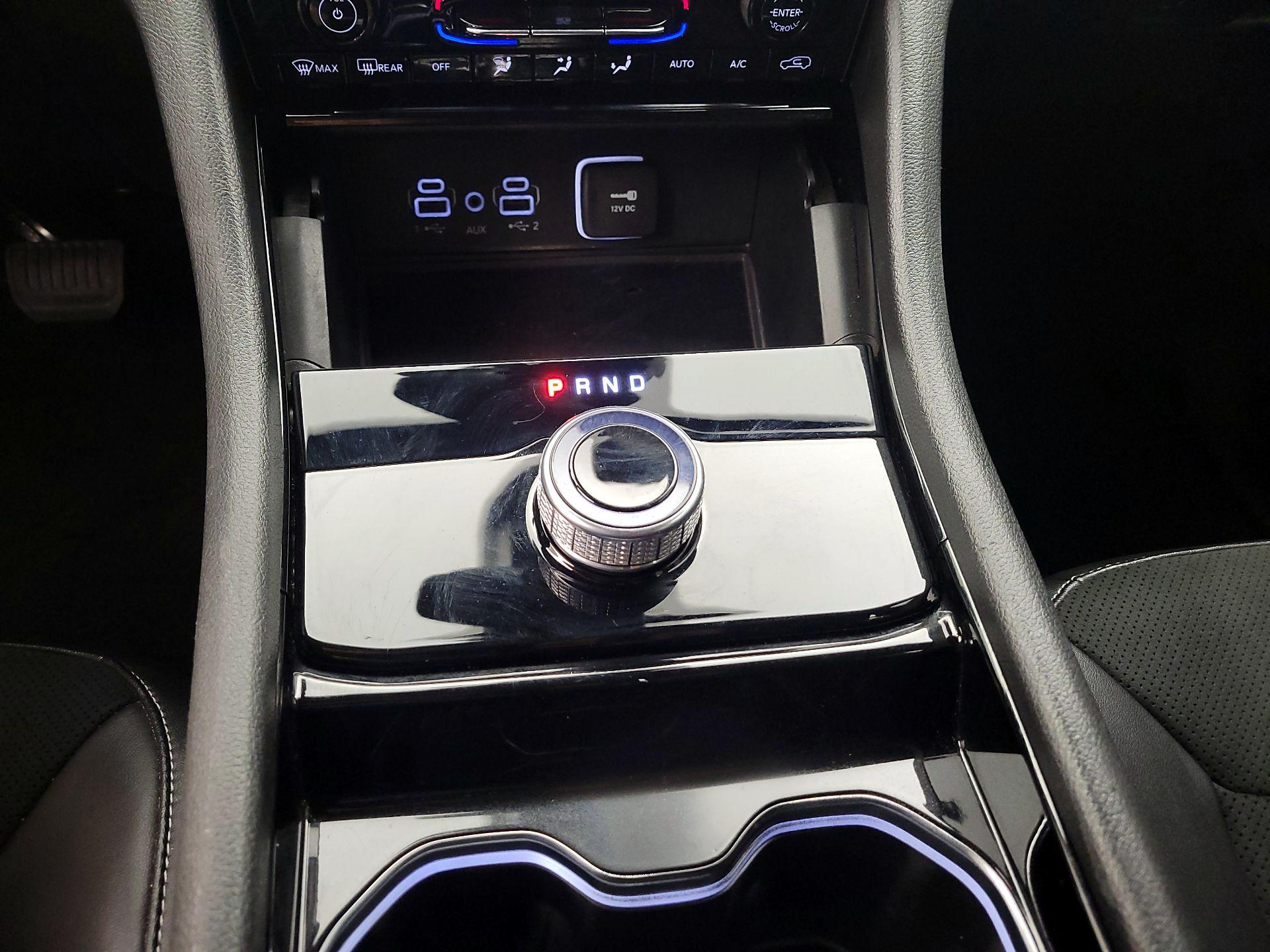 Thumbnail: 2023 Jeep Grand Cherokee - 17