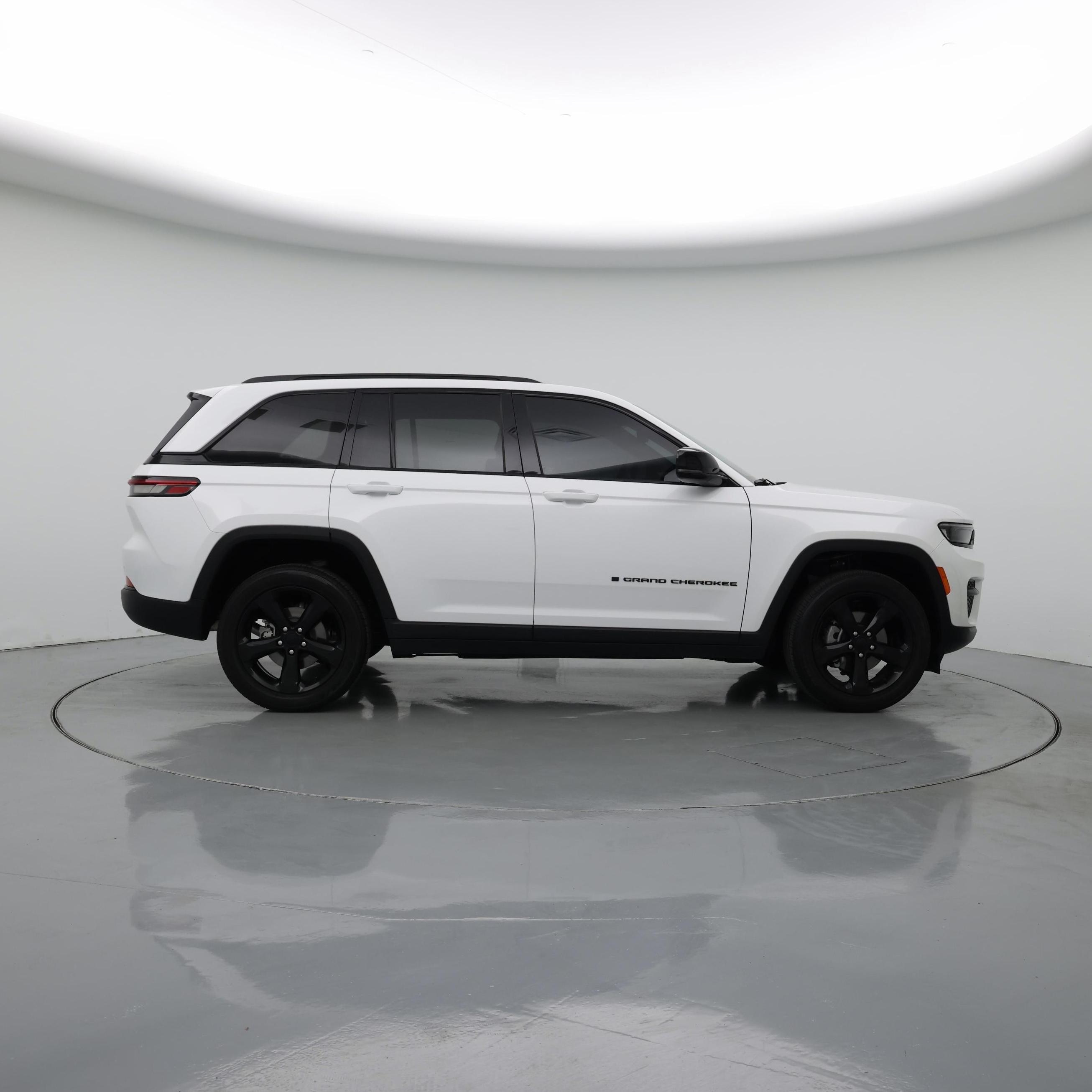 Thumbnail: 2023 Jeep Grand Cherokee - 7