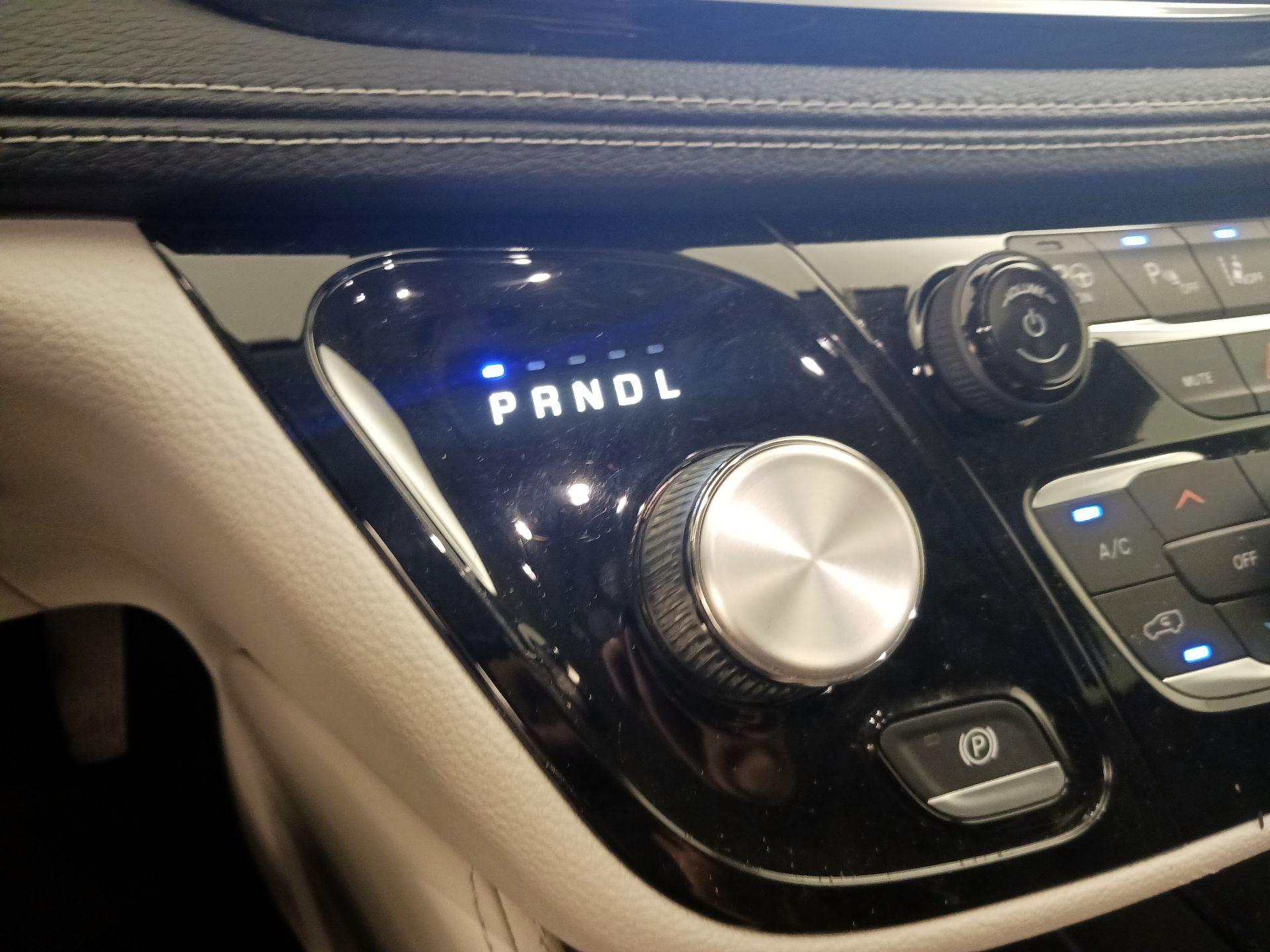 Thumbnail: 2022 Chrysler Pacifica - 18