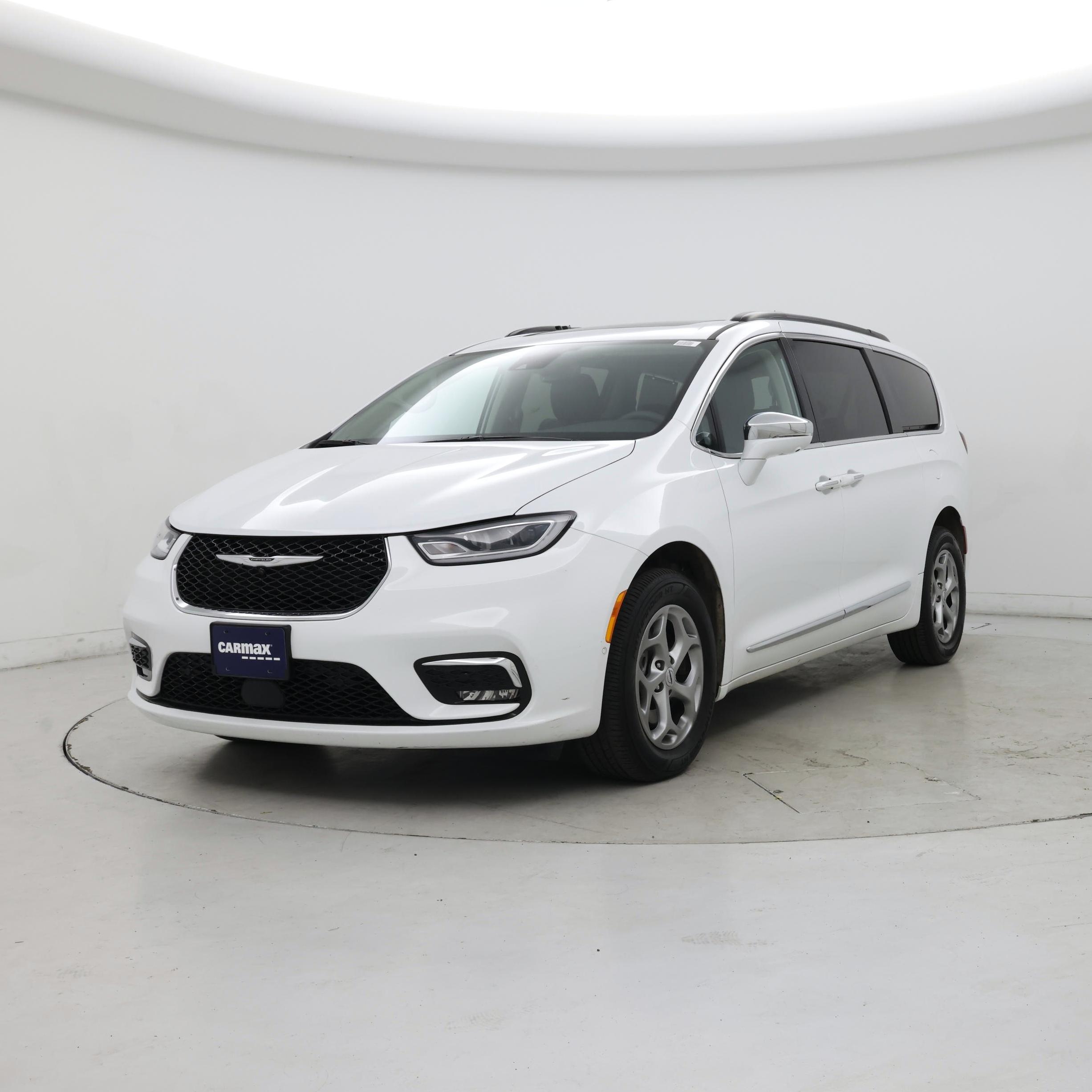 Thumbnail: 2022 Chrysler Pacifica - 4