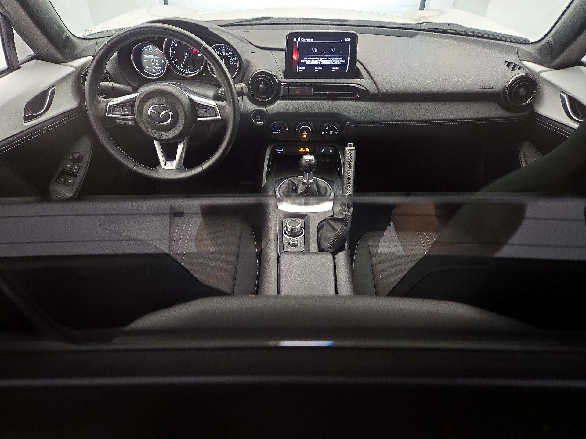 Thumbnail: 2021 Mazda MX-5 Miata - 9