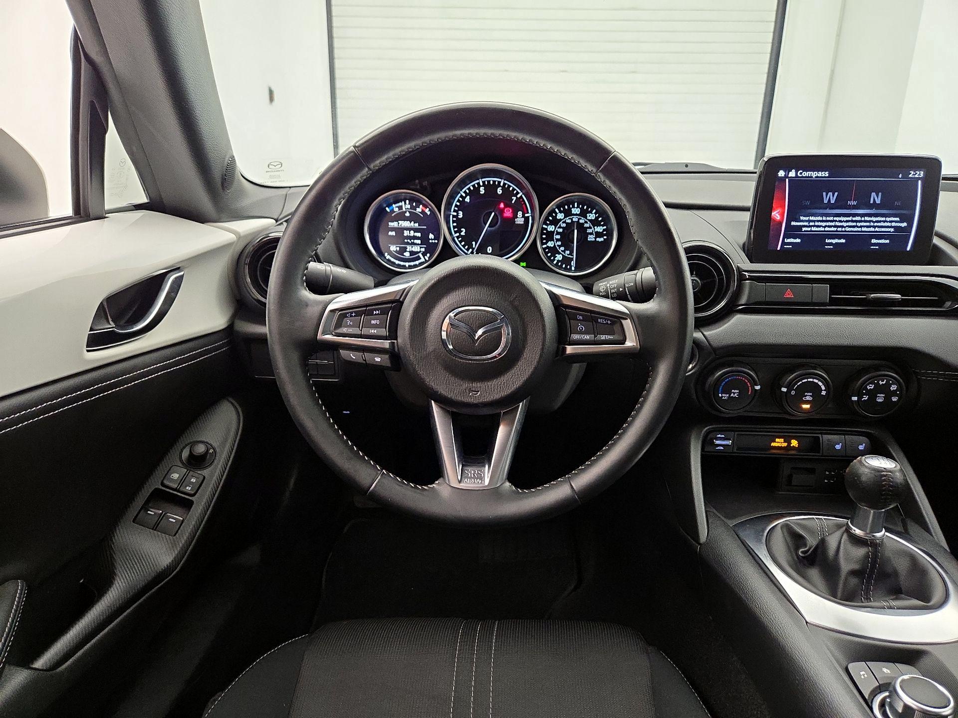 Thumbnail: 2021 Mazda MX-5 Miata - 10