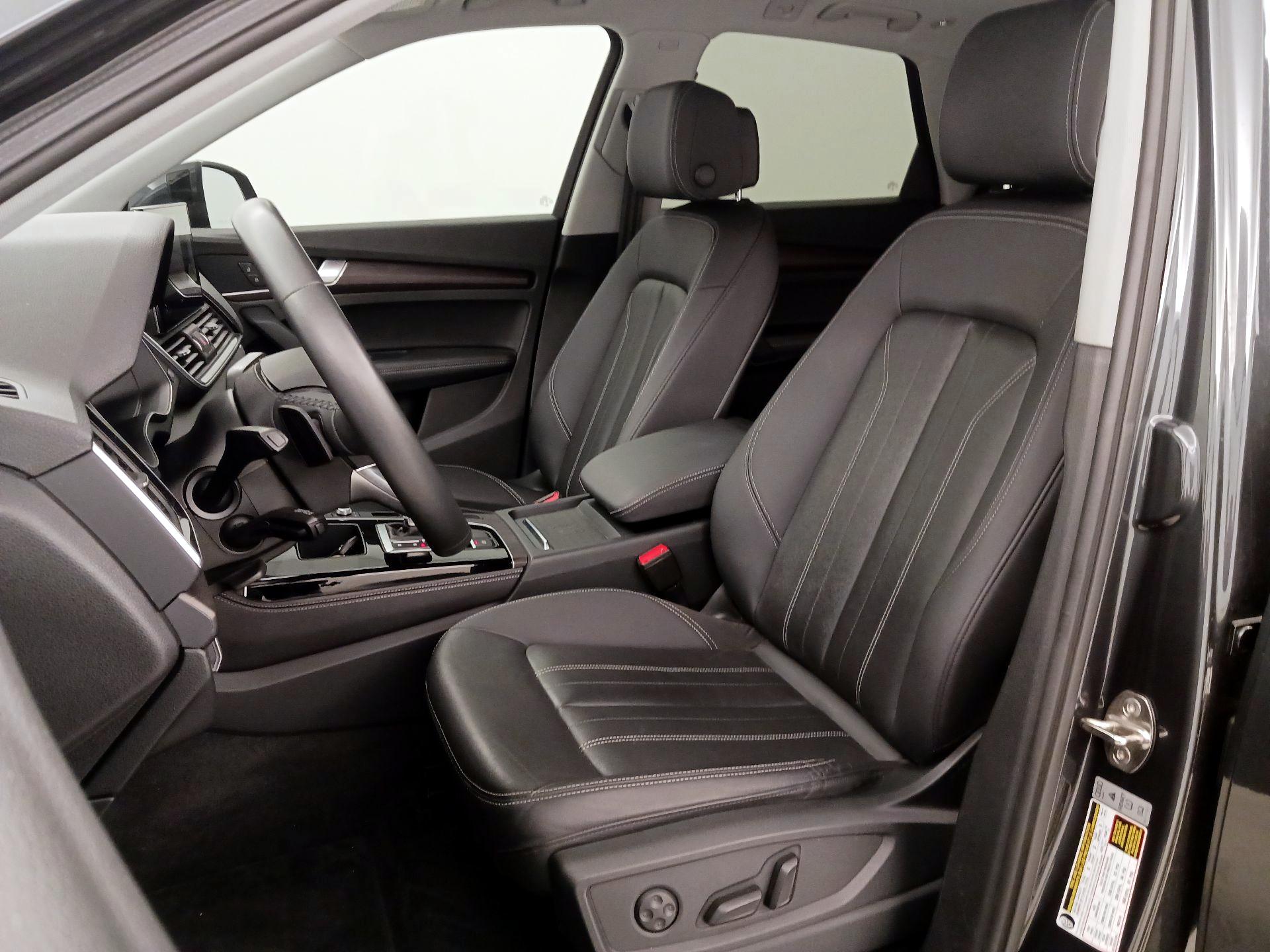 Thumbnail: 2021 Audi Q5 - 11