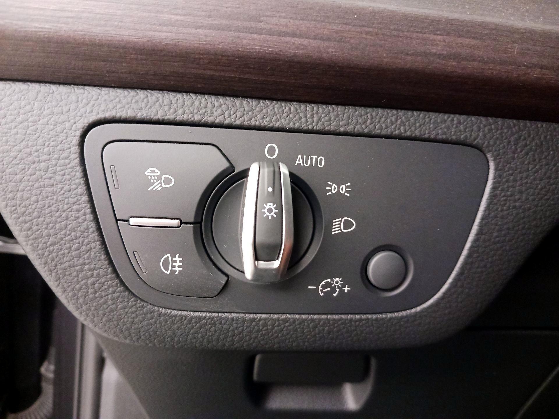 Thumbnail: 2021 Audi Q5 - 13