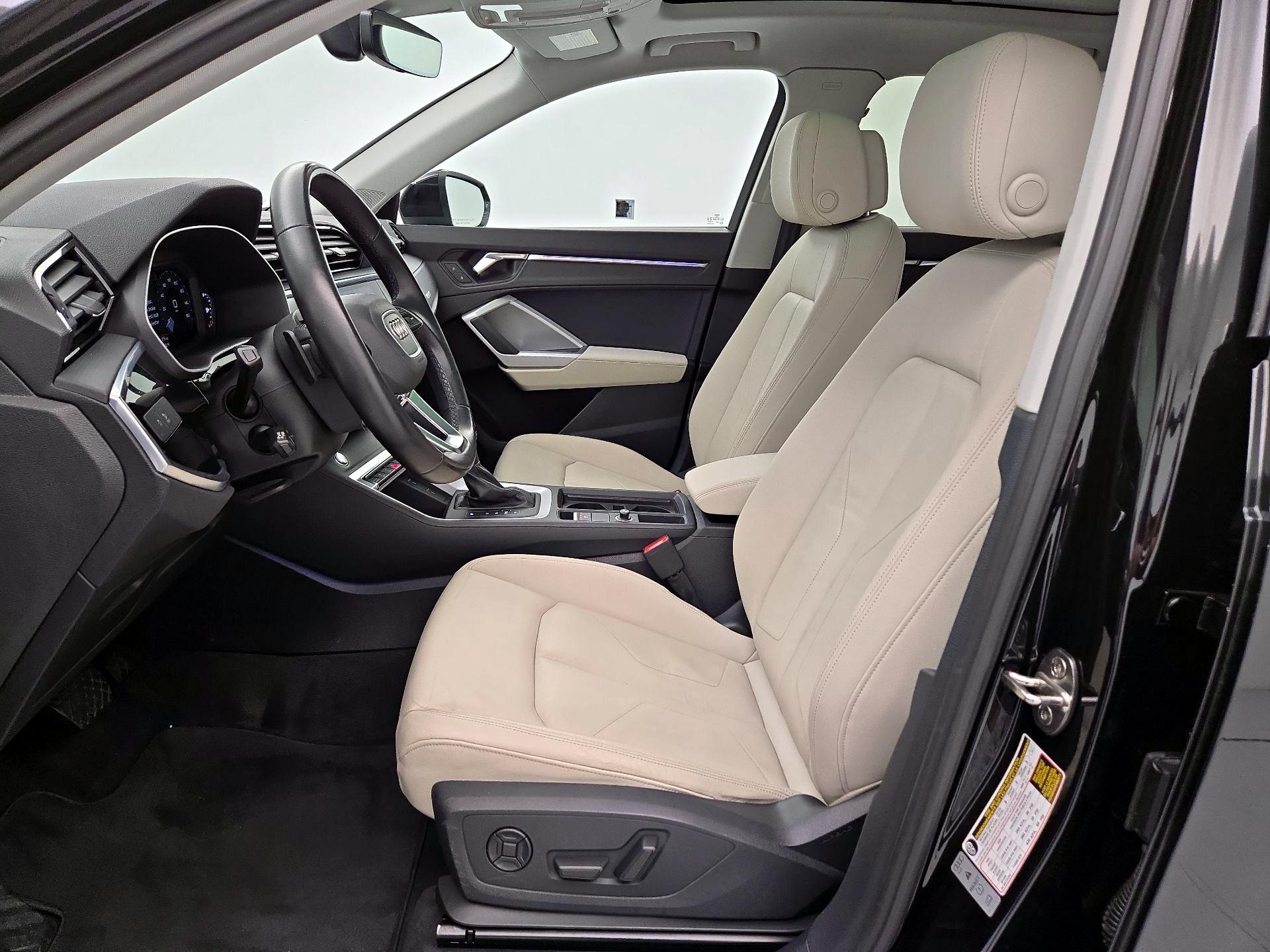 Thumbnail: 2022 Audi Q3 - 11