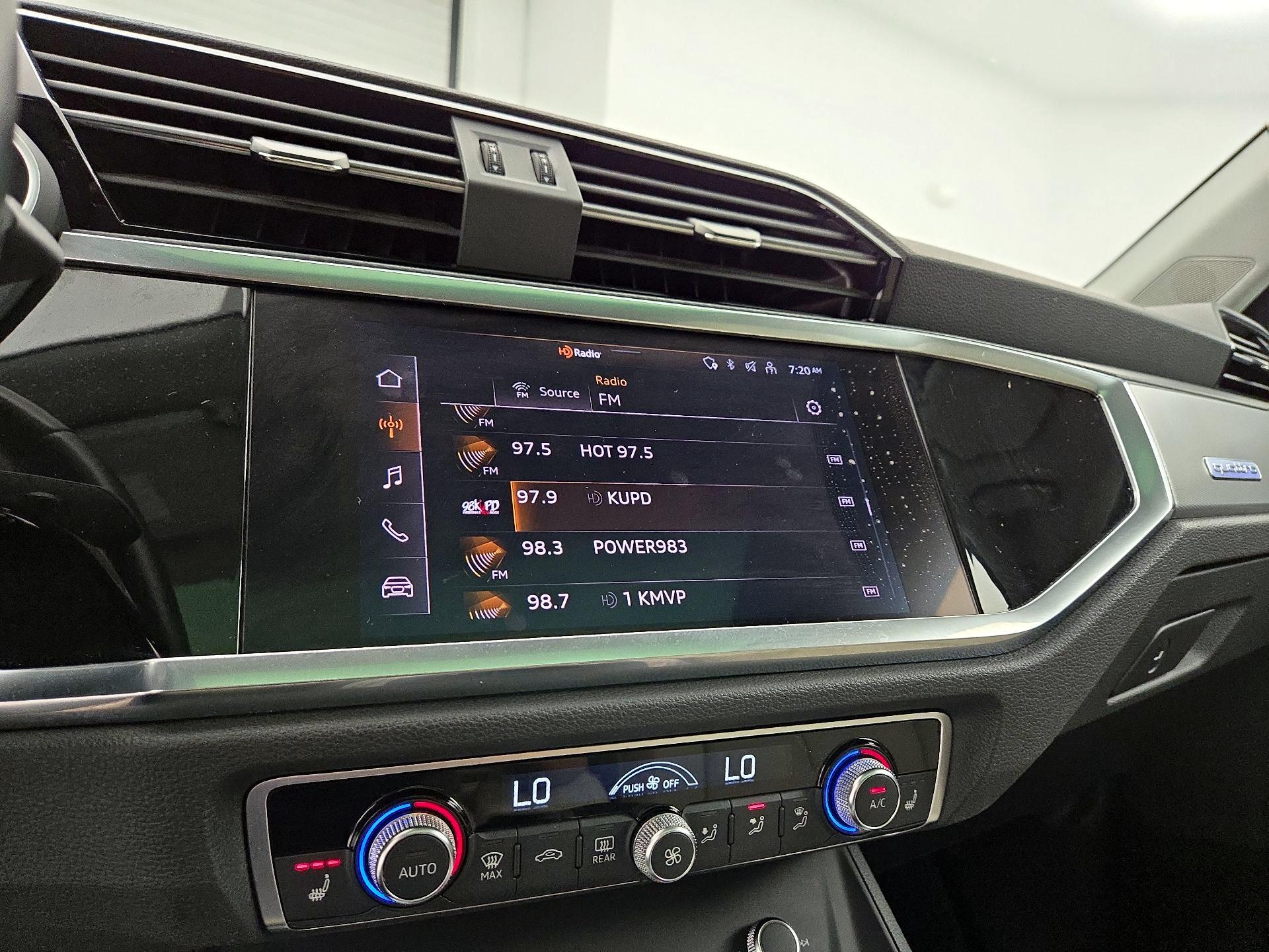 Thumbnail: 2022 Audi Q3 - 15