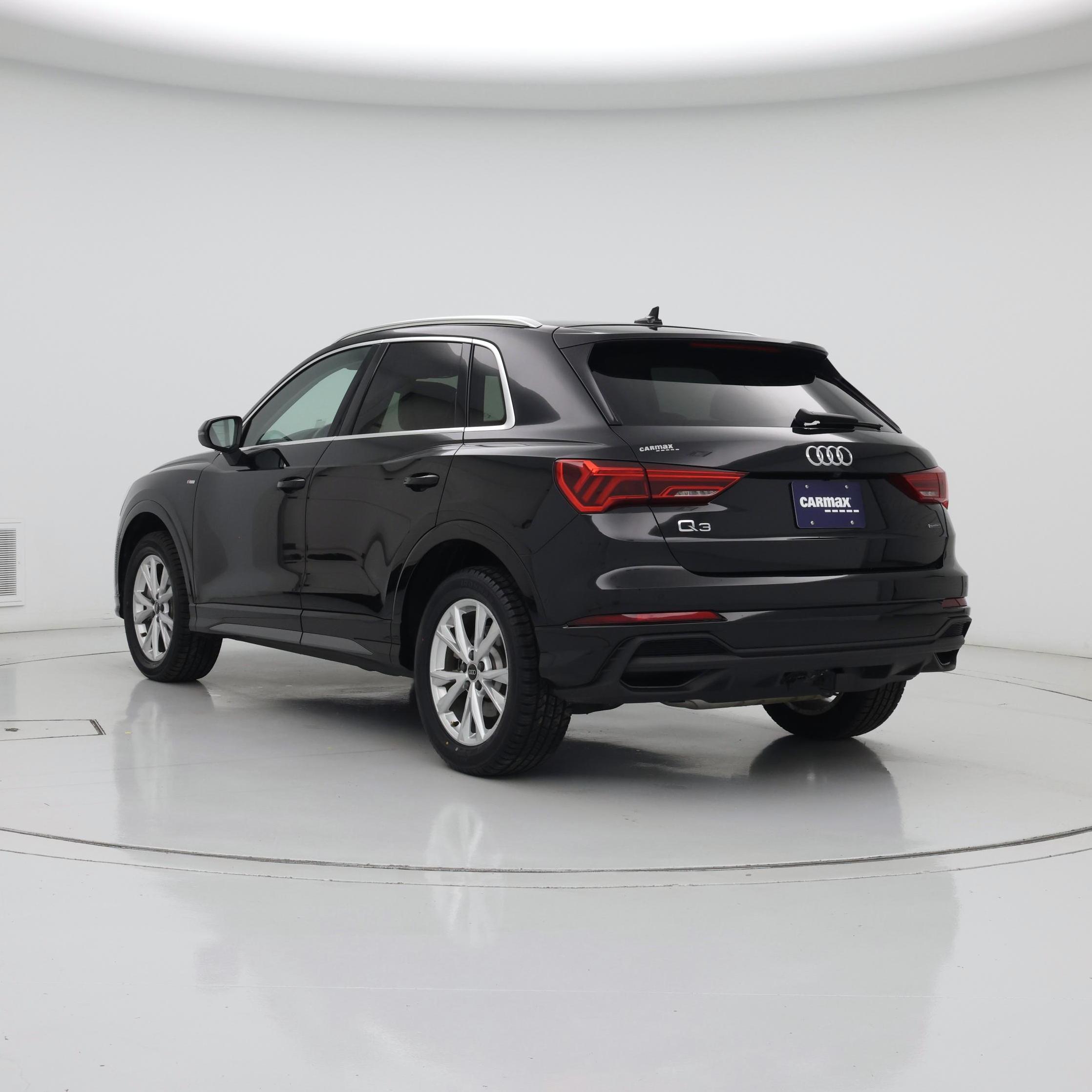 Thumbnail: 2022 Audi Q3 - 2