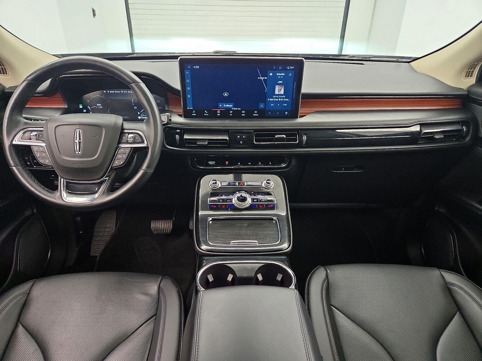 Thumbnail: 2023 Lincoln Nautilus - 9