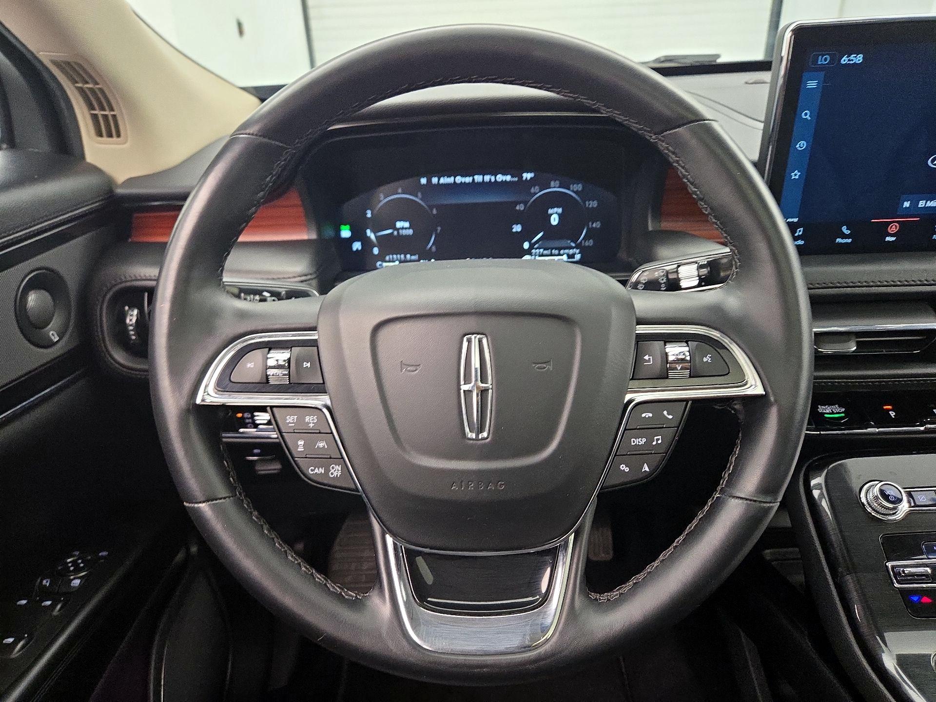 Thumbnail: 2023 Lincoln Nautilus - 10