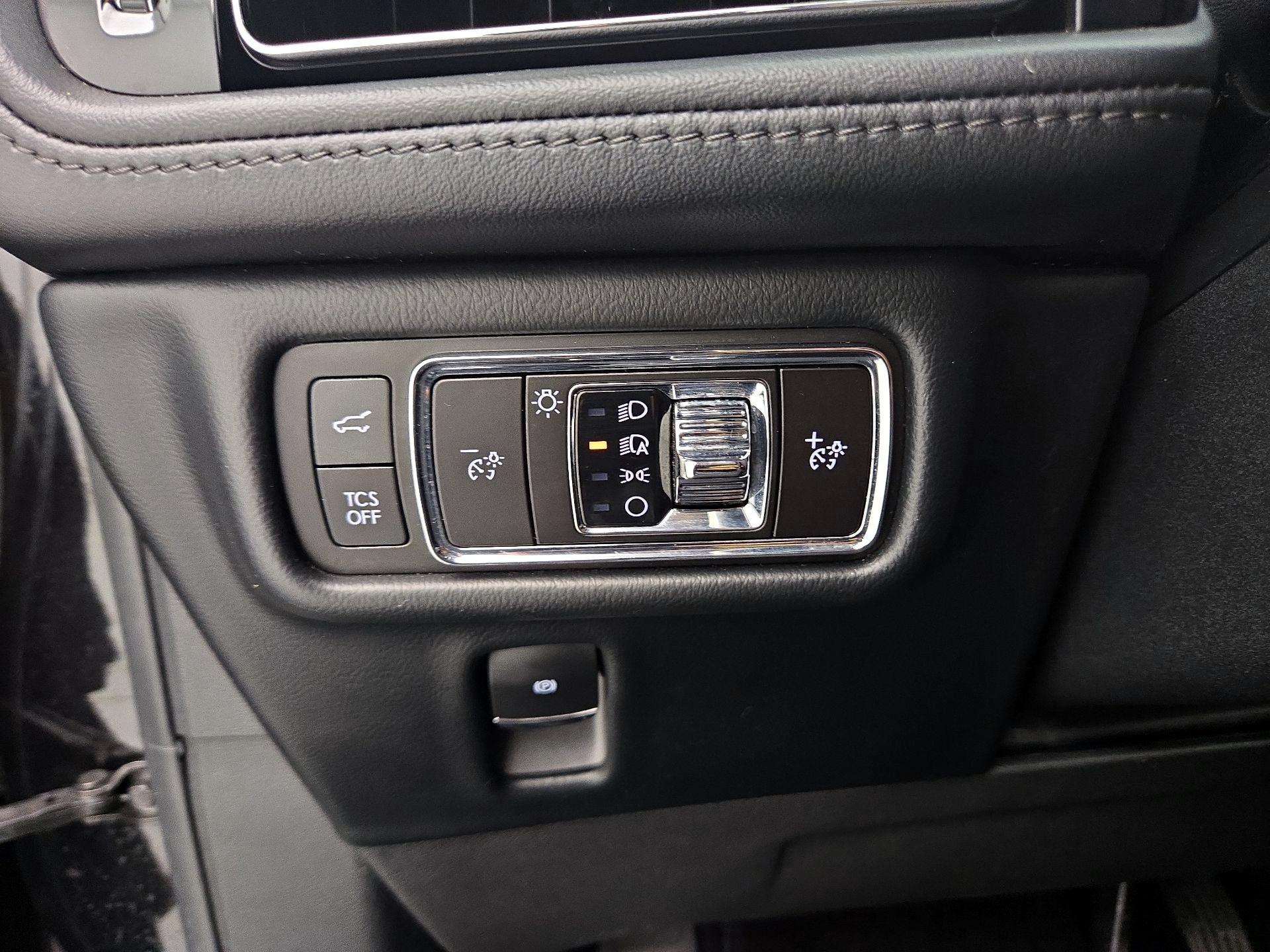 Thumbnail: 2023 Lincoln Nautilus - 13