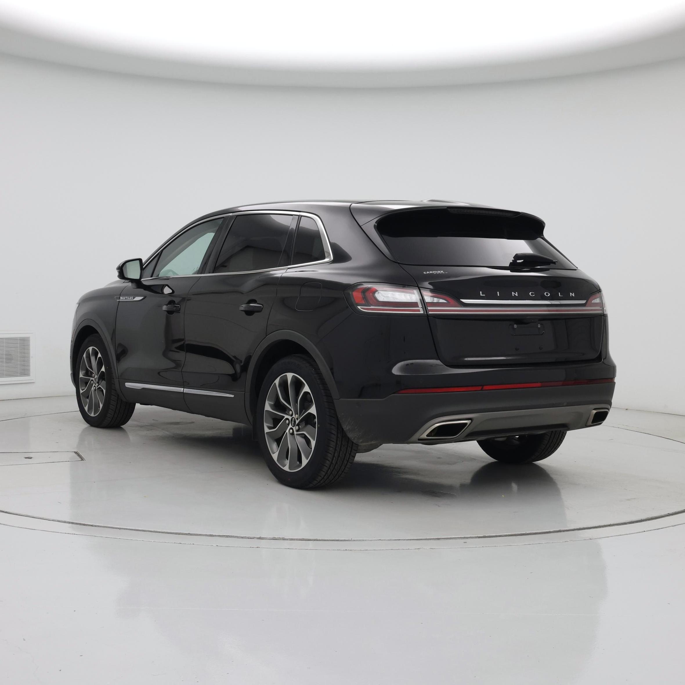 Thumbnail: 2023 Lincoln Nautilus - 2