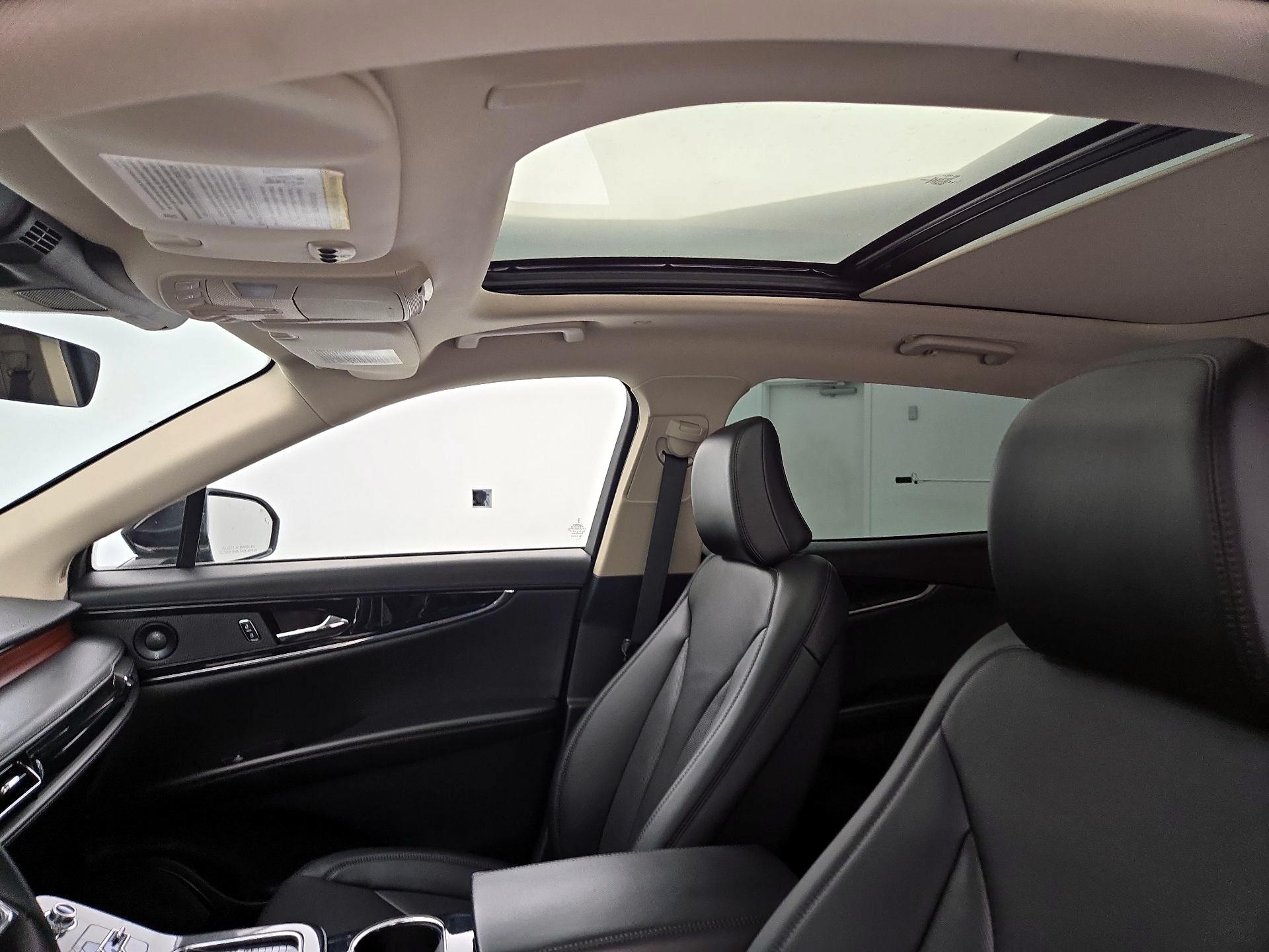 Thumbnail: 2023 Lincoln Nautilus - 20