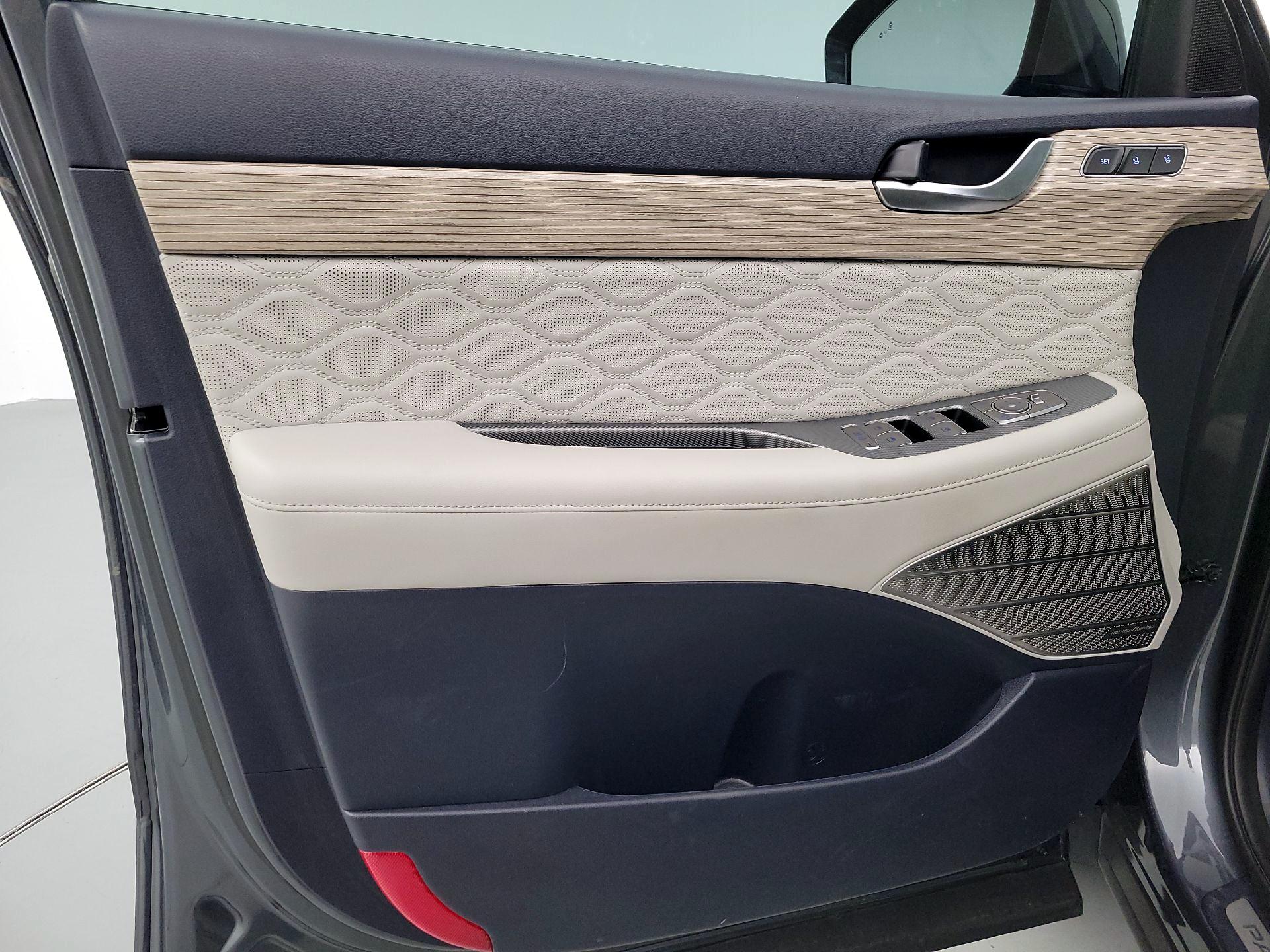 Thumbnail: 2022 Hyundai Palisade - 10