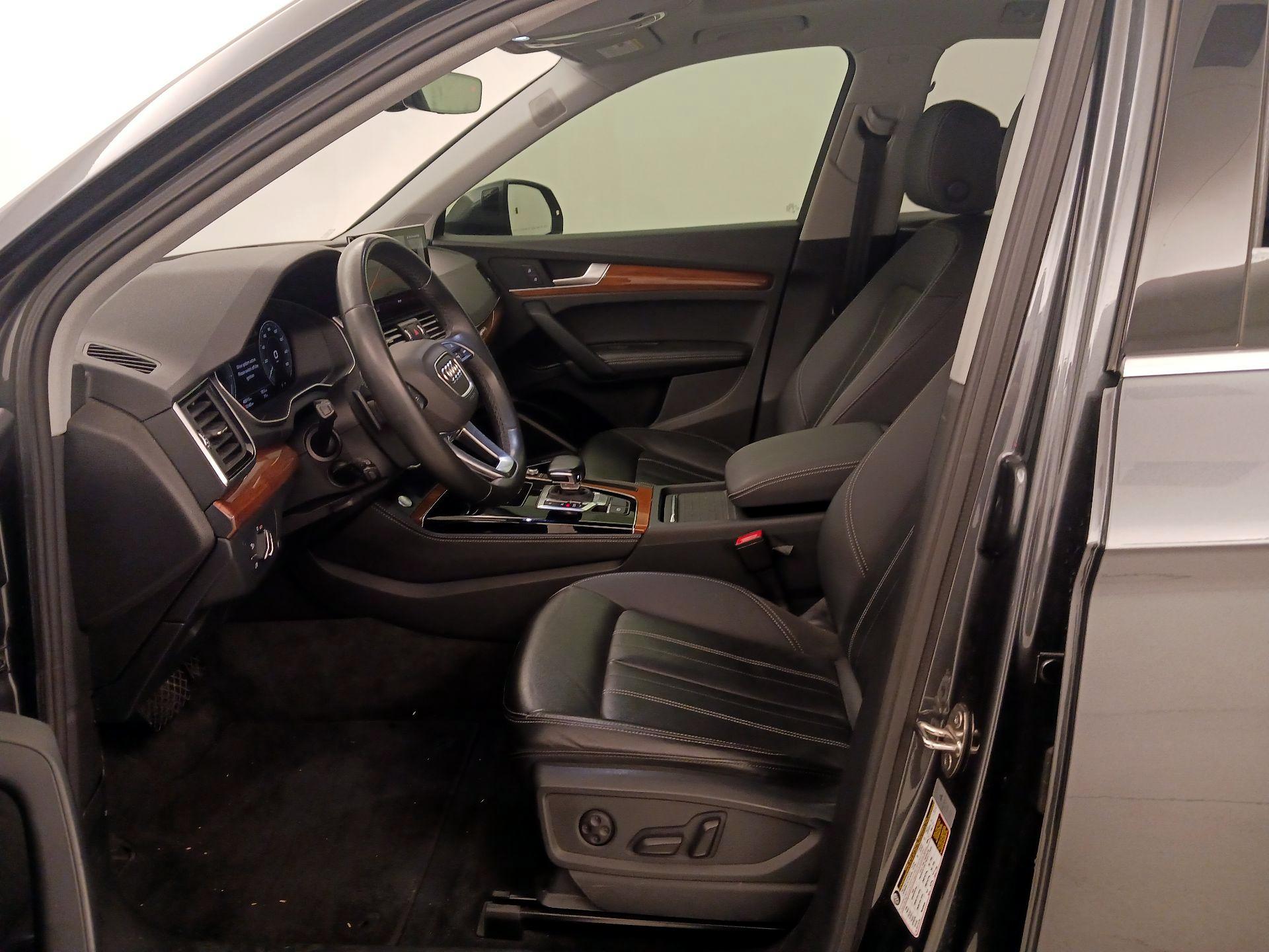 Thumbnail: 2021 Audi Q5 - 11