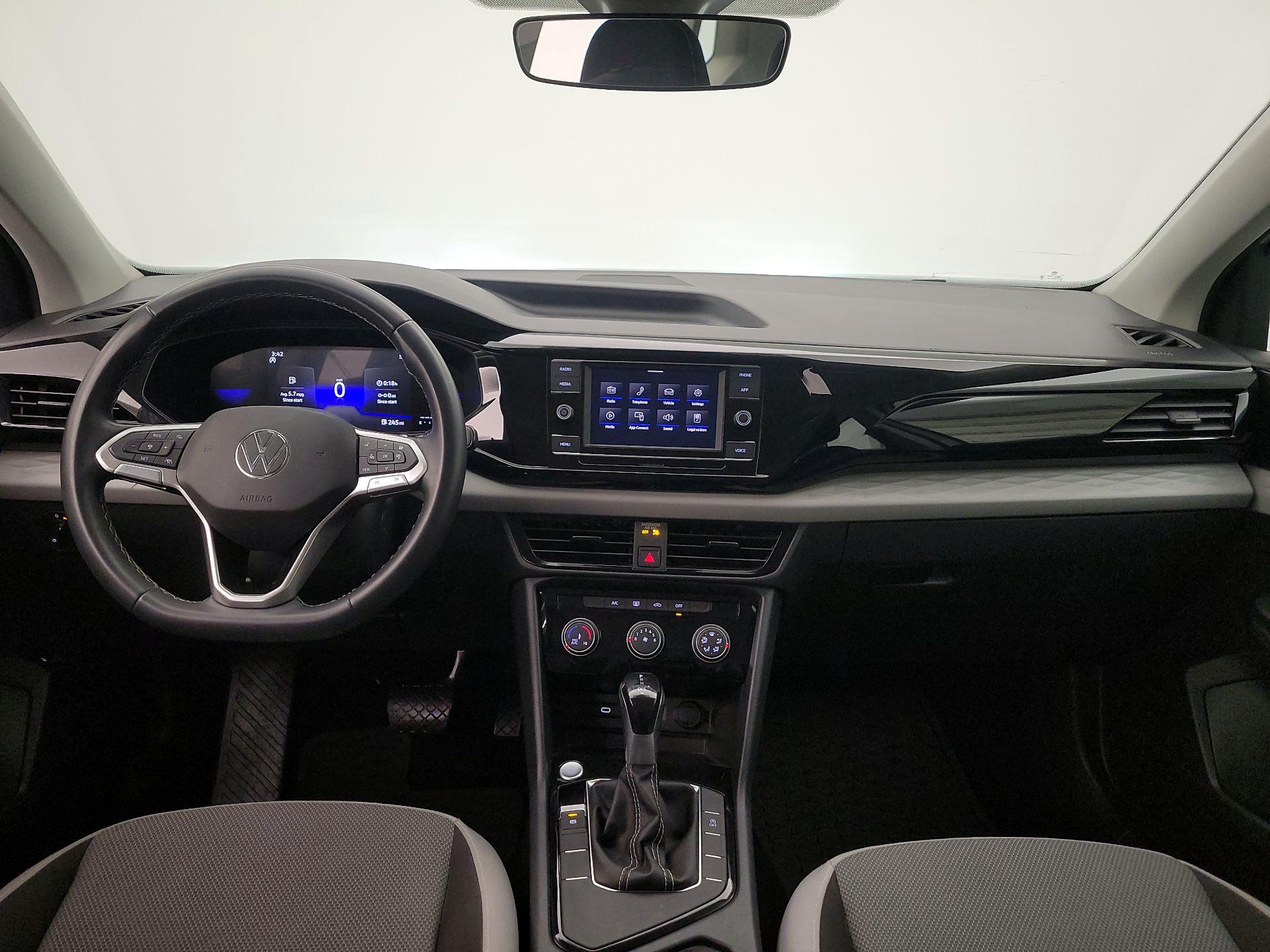 Thumbnail: 2023 Volkswagen Taos - 9