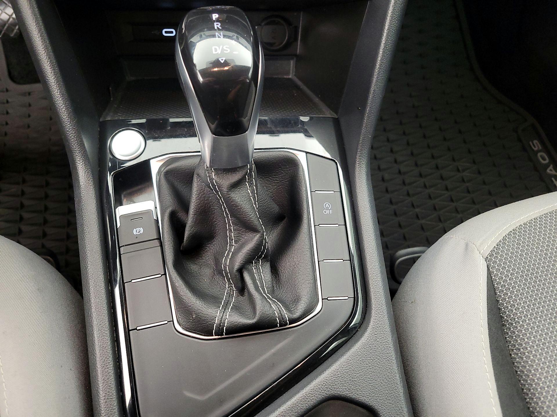 Thumbnail: 2023 Volkswagen Taos - 17