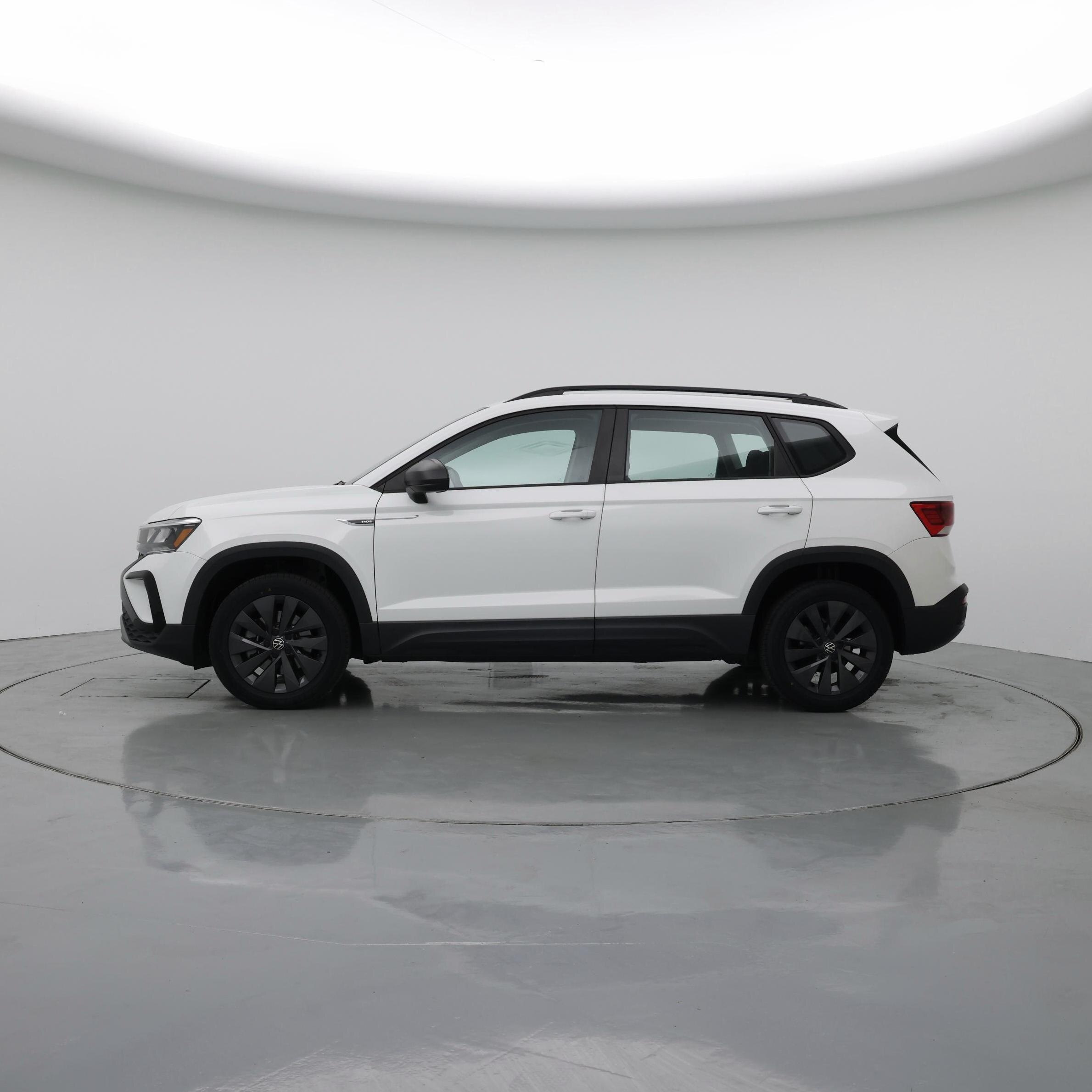 Thumbnail: 2023 Volkswagen Taos - 3