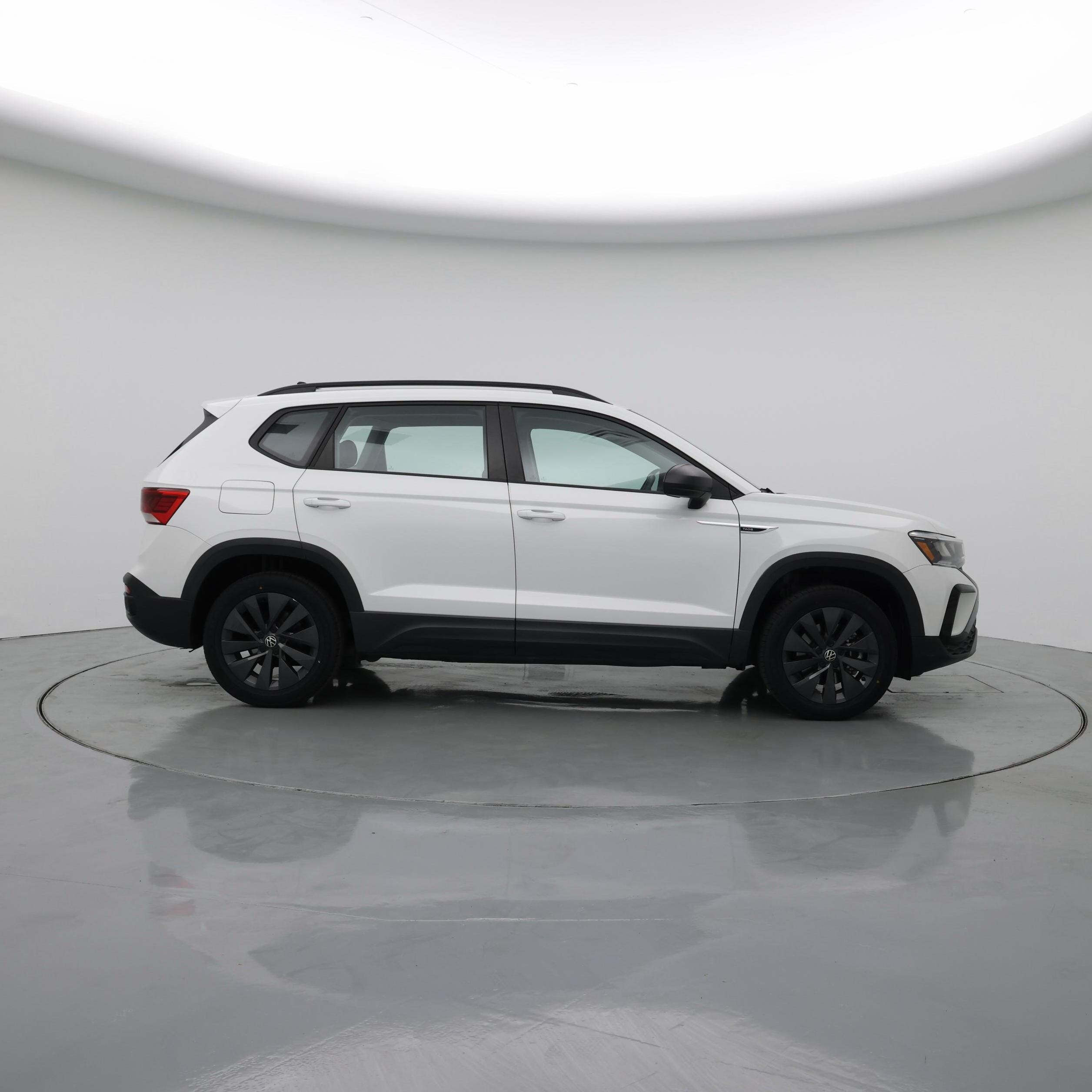 Thumbnail: 2023 Volkswagen Taos - 7