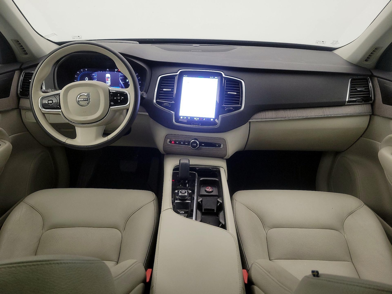 2023 Volvo XC90 Plus - Photo 10