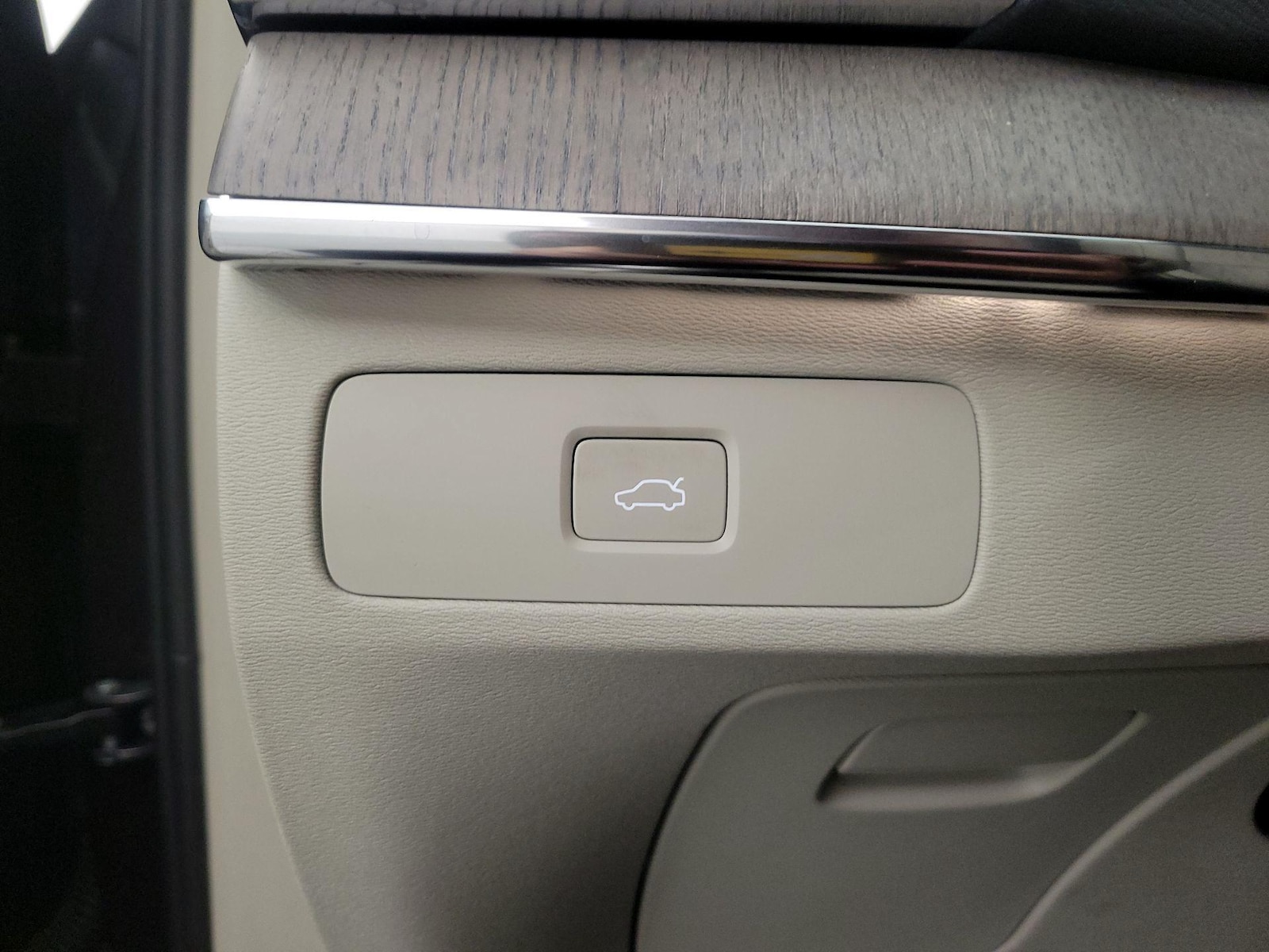 2023 Volvo XC90 Plus - Photo 14