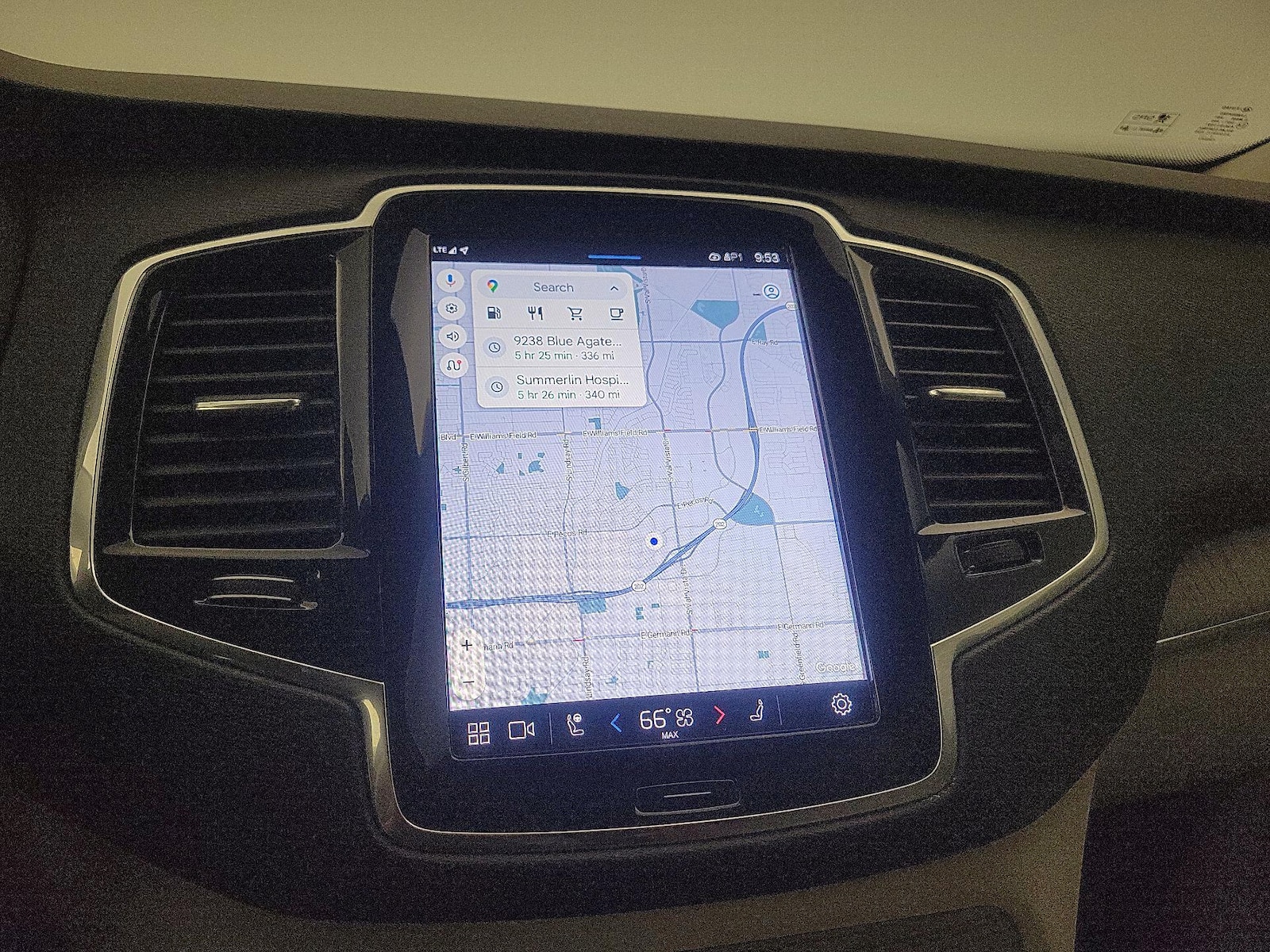 2023 Volvo XC90 Plus - Photo 15