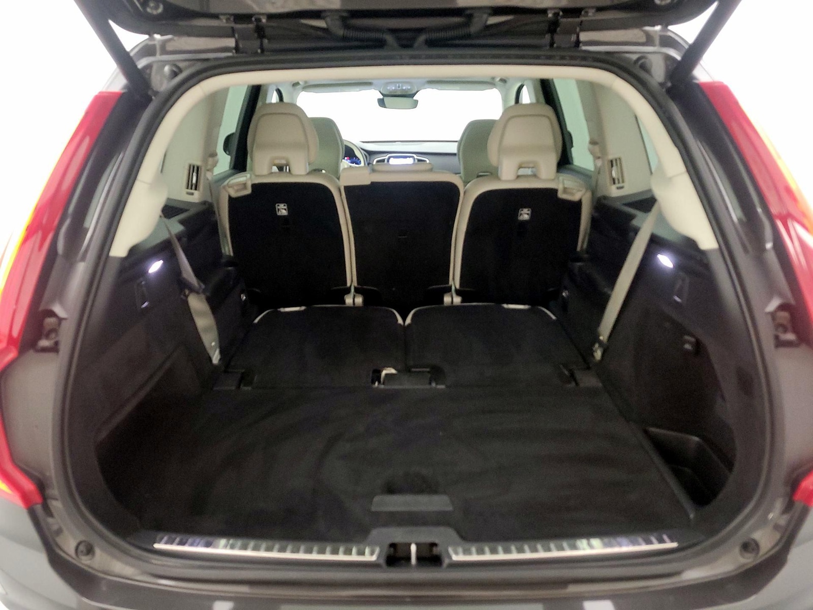 2023 Volvo XC90 Plus - Photo 24