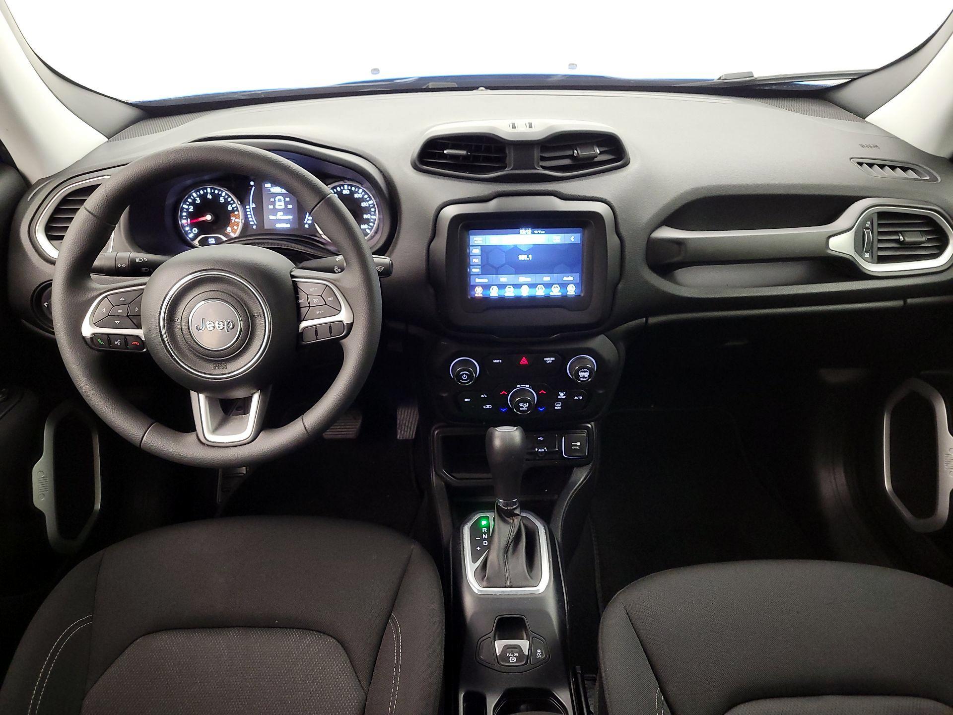 Thumbnail: 2020 Jeep Renegade - 9