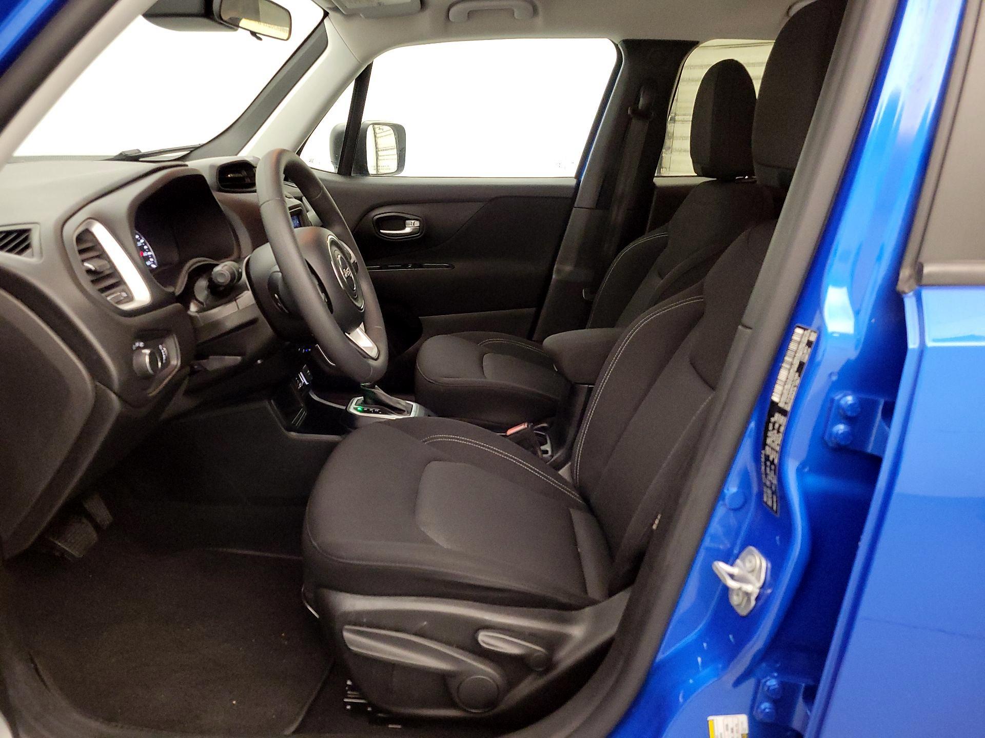 Thumbnail: 2020 Jeep Renegade - 11