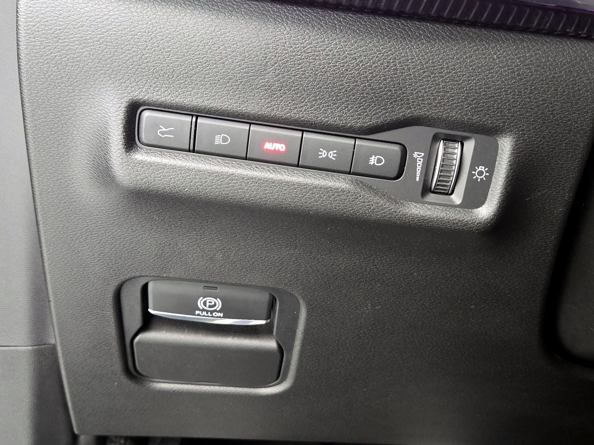 Thumbnail: 2024 Jeep Wagoneer S - 13