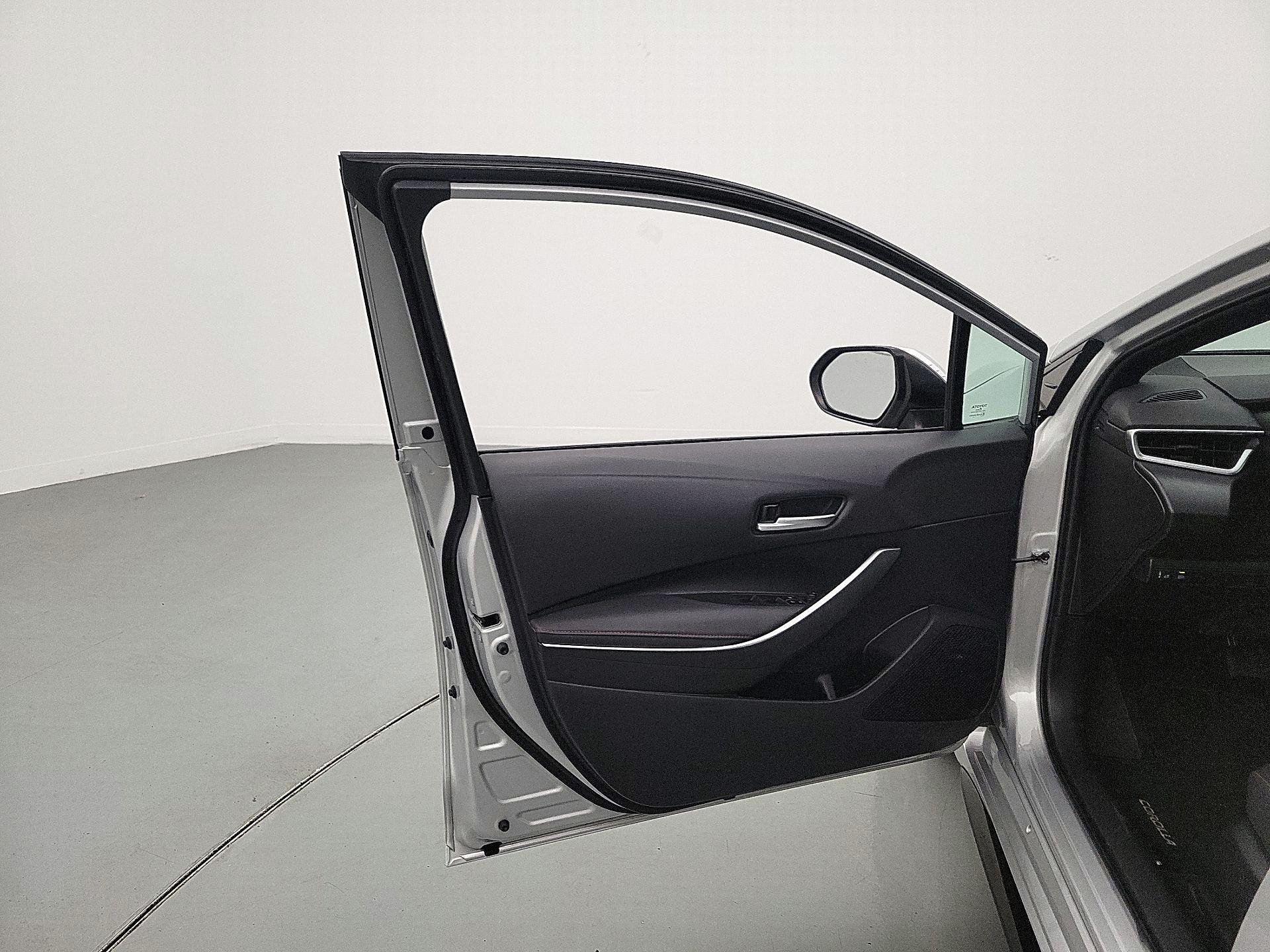 Thumbnail: 2023 Toyota Corolla - 12