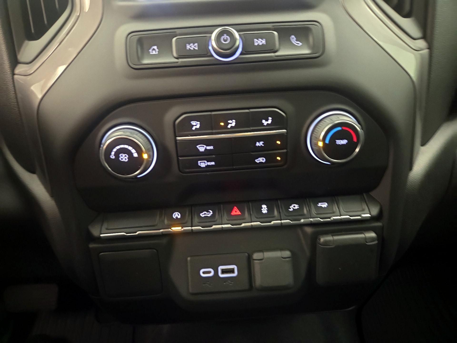 Thumbnail: 2022 Chevrolet Silverado 1500 - 16