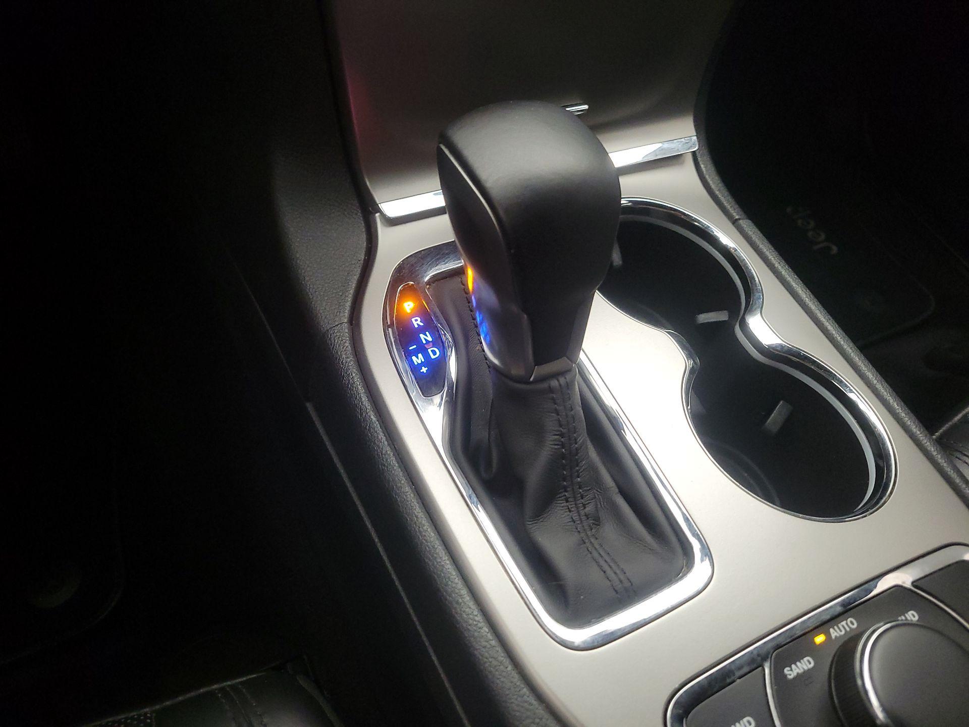 Thumbnail: 2018 Jeep Grand Cherokee - 18