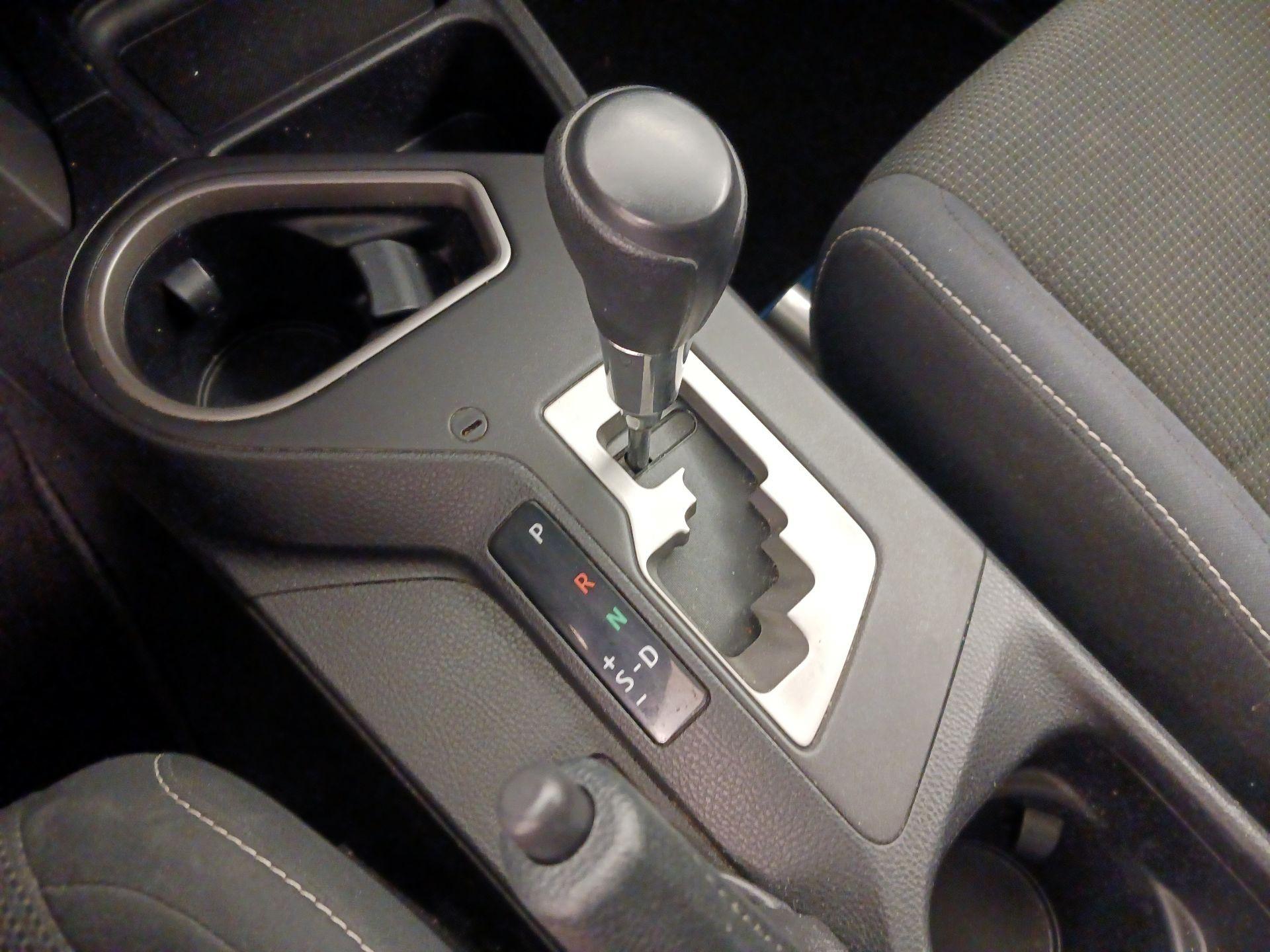 Thumbnail: 2016 Toyota RAV4 - 17