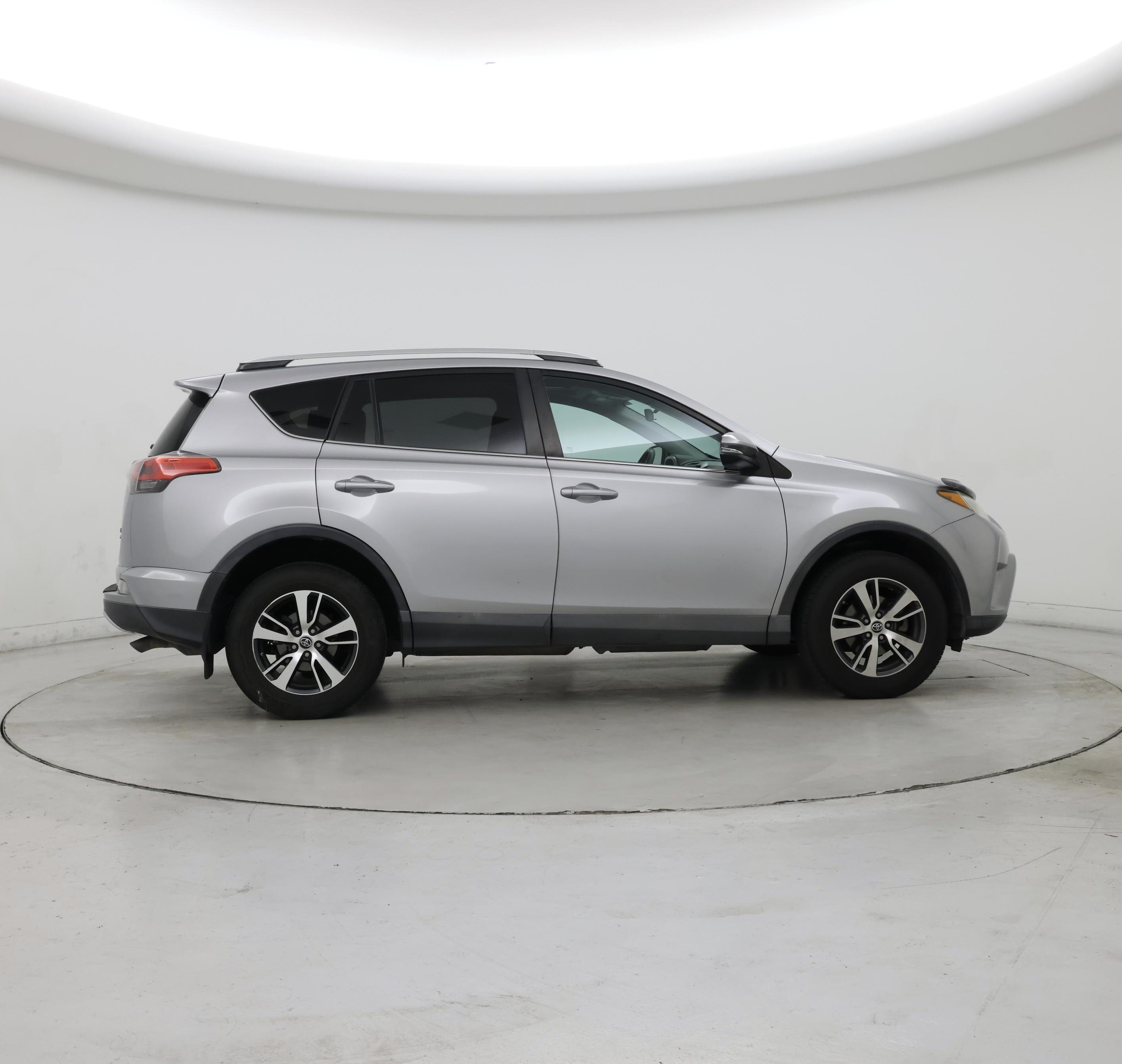 Thumbnail: 2016 Toyota RAV4 - 7