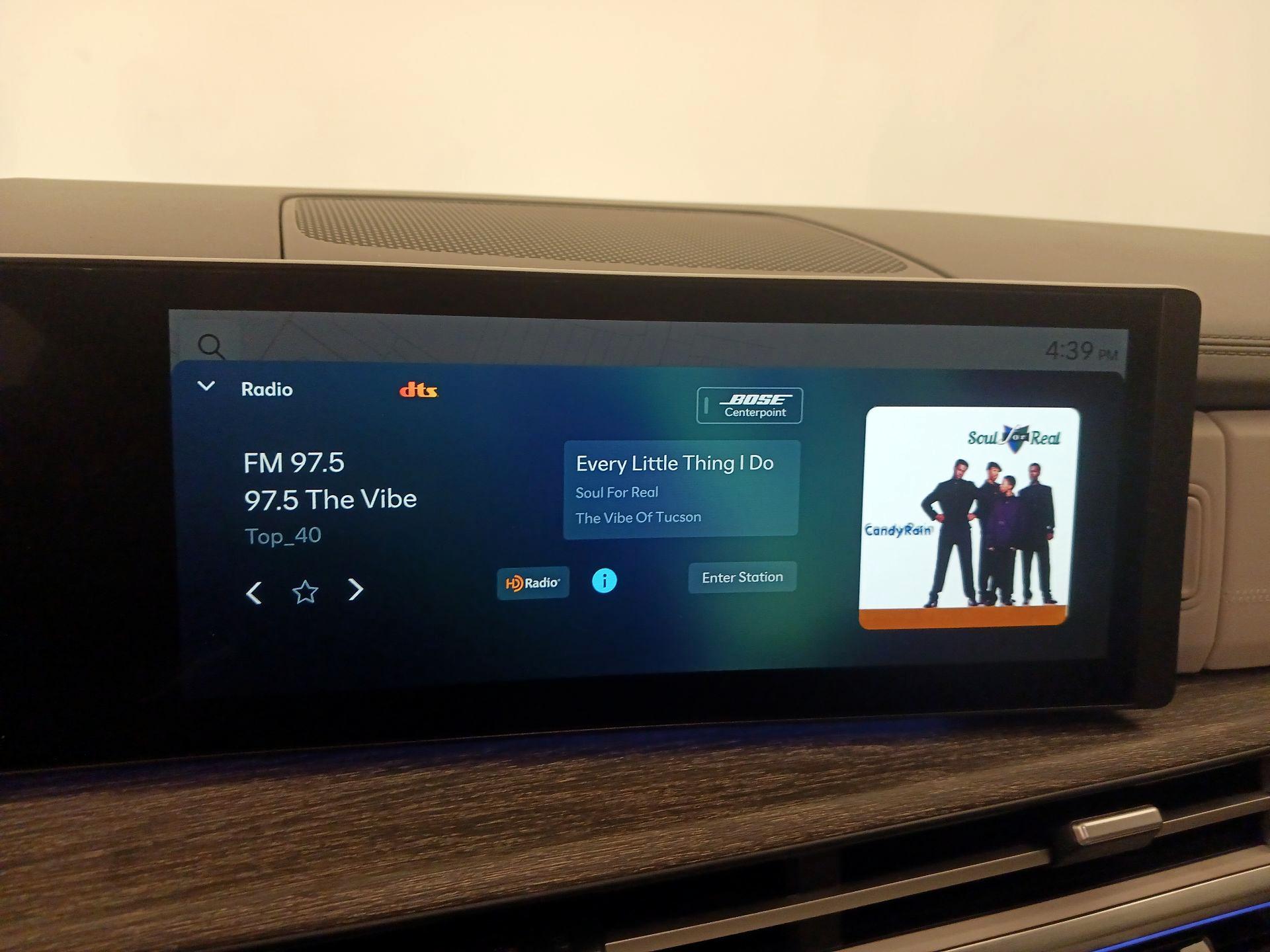 Thumbnail: 2024 Hyundai Santa Fe - 16