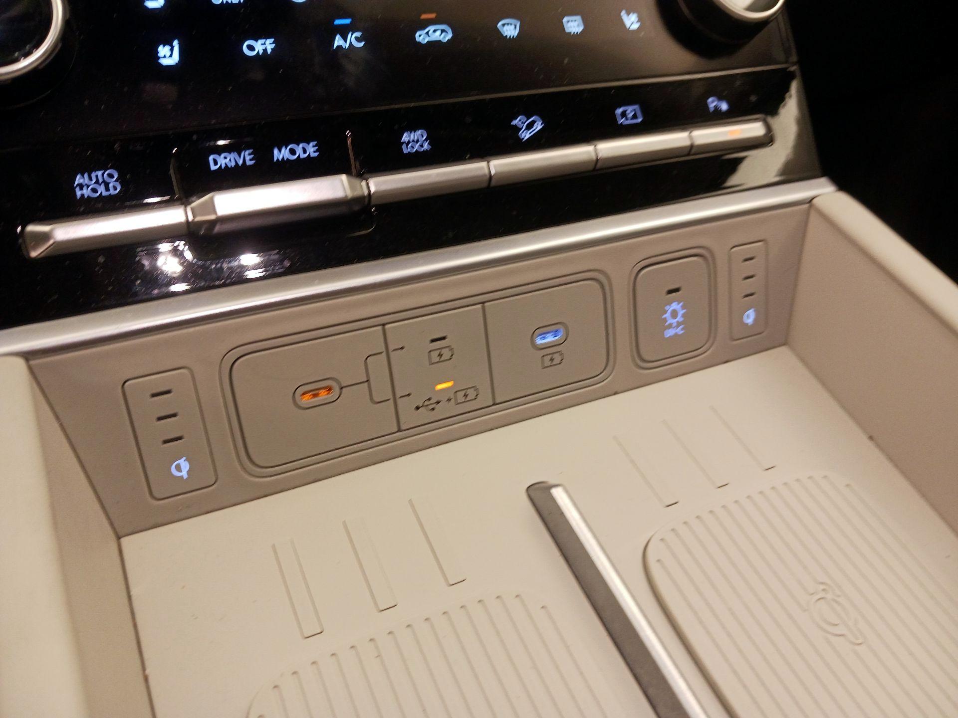 Thumbnail: 2024 Hyundai Santa Fe - 19