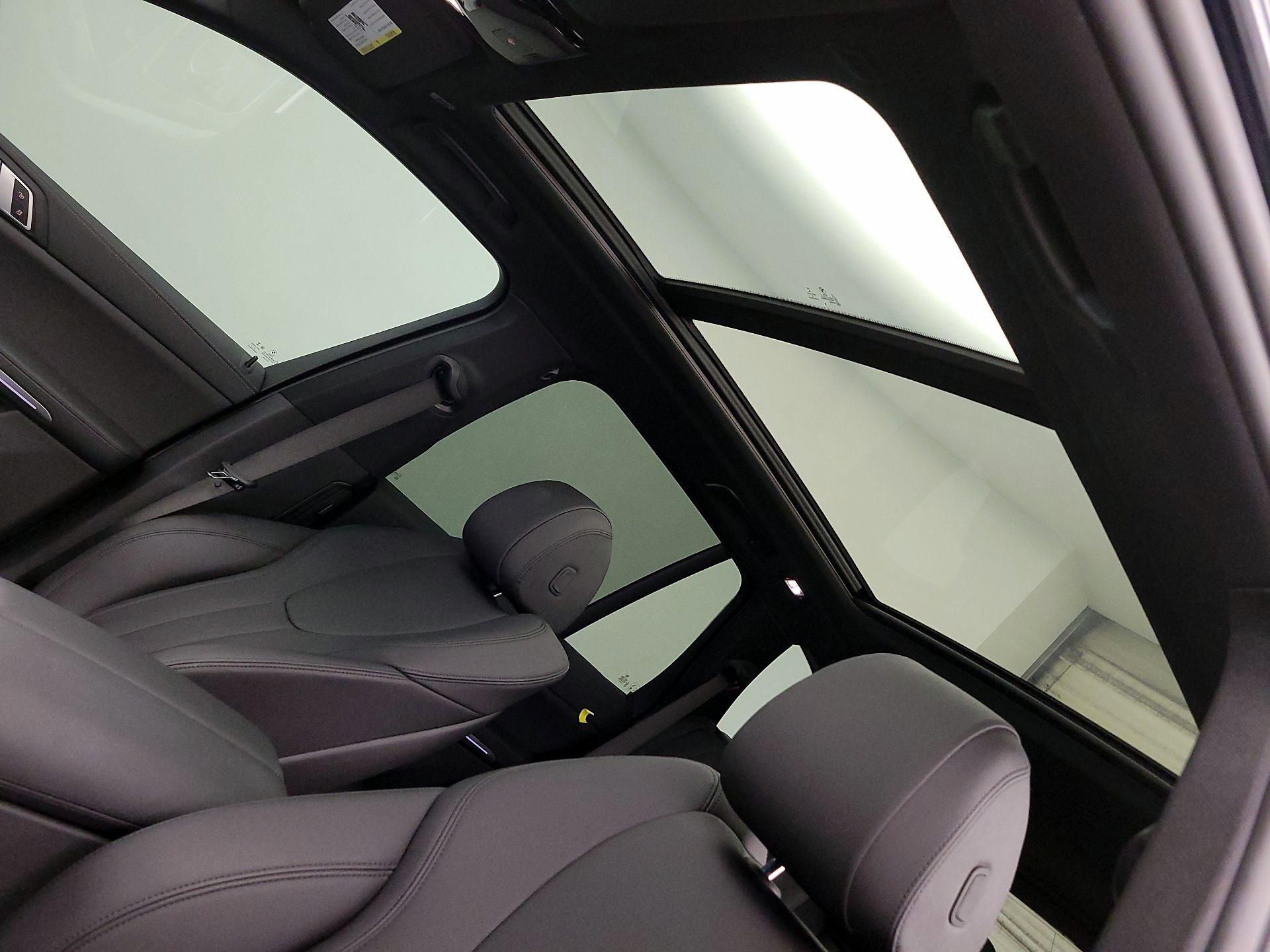 Thumbnail: 2022 BMW X5 - 20