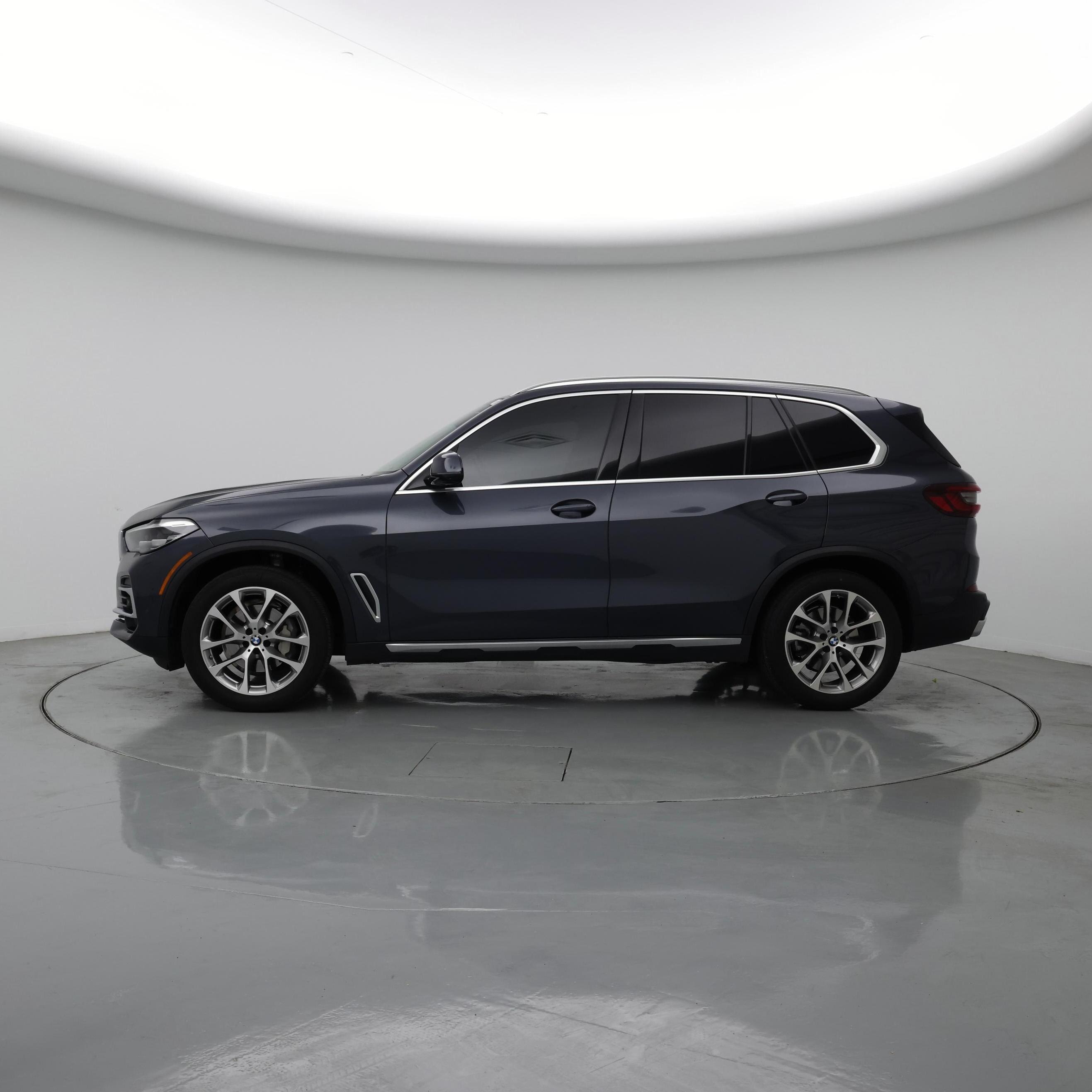 Thumbnail: 2022 BMW X5 - 3
