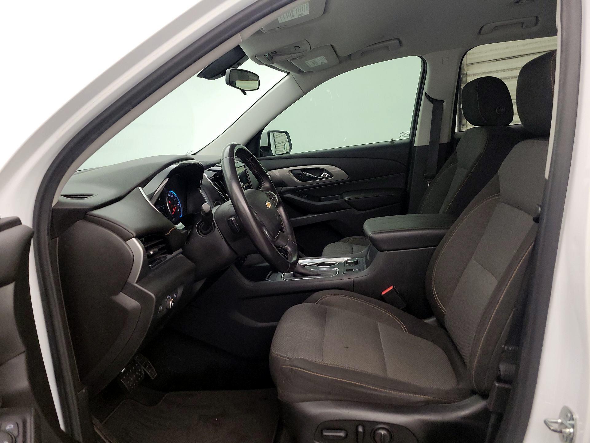 Thumbnail: 2019 Chevrolet Traverse - 11