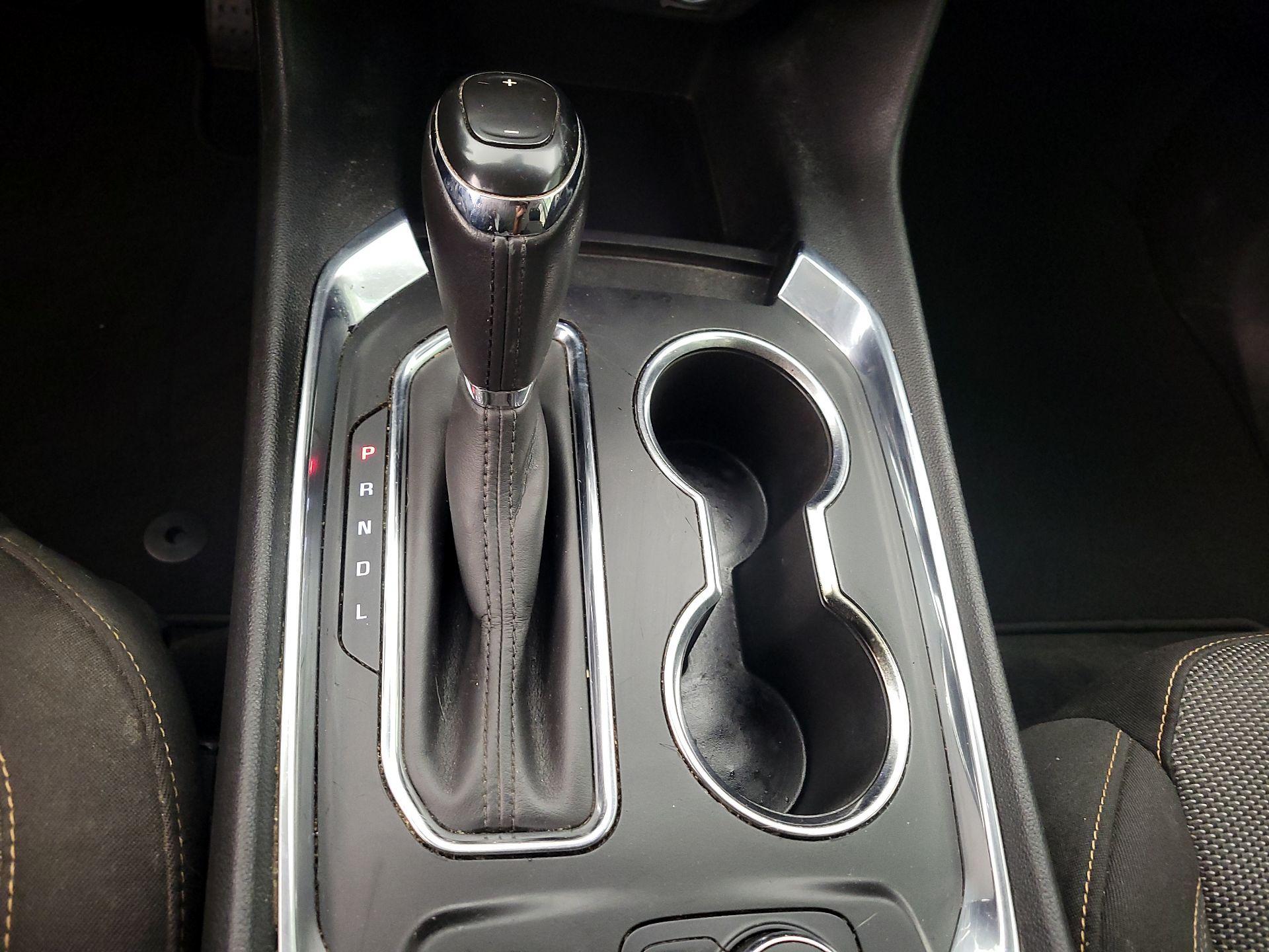 Thumbnail: 2019 Chevrolet Traverse - 17