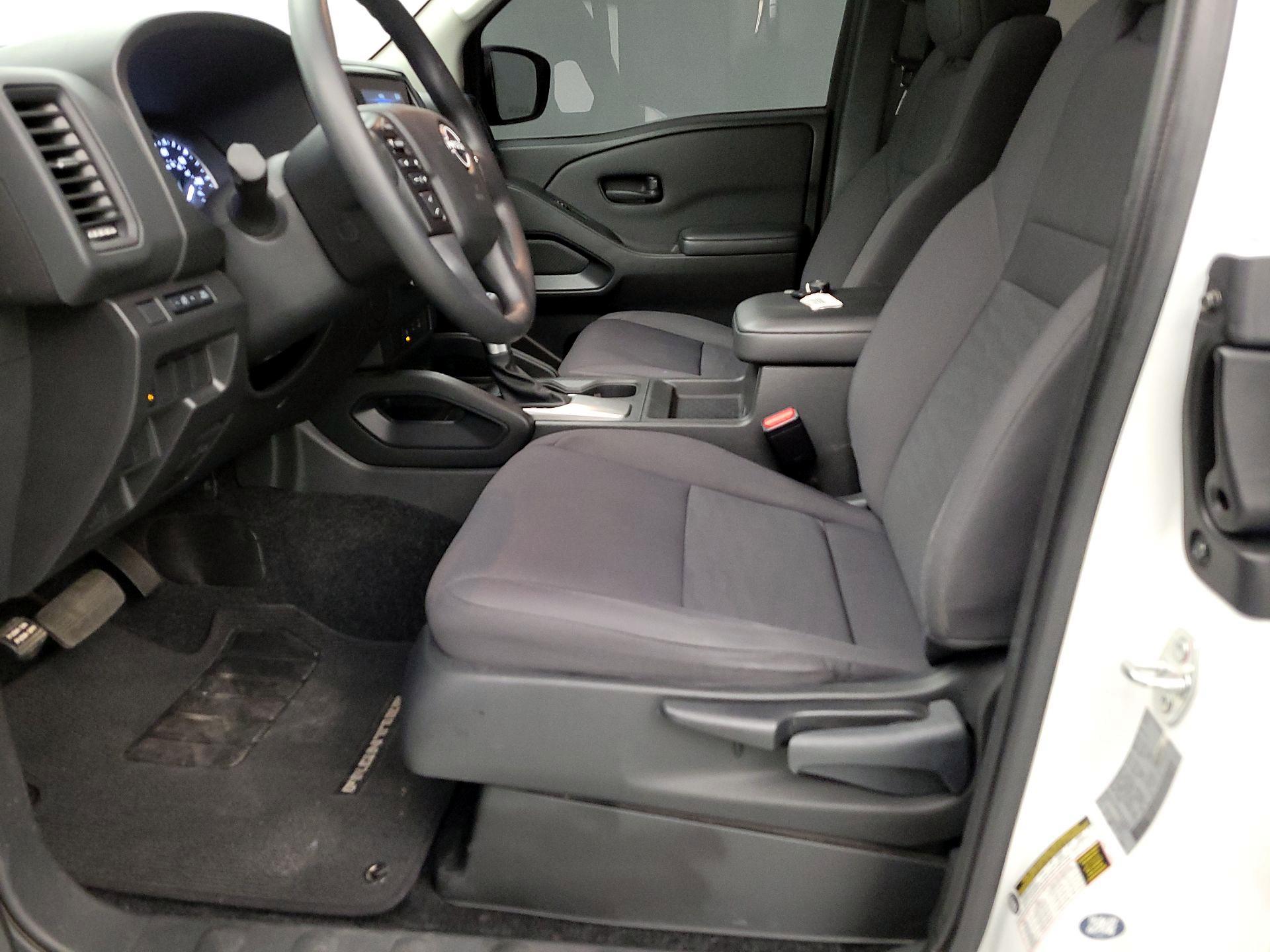 Thumbnail: 2024 Nissan Frontier - 11