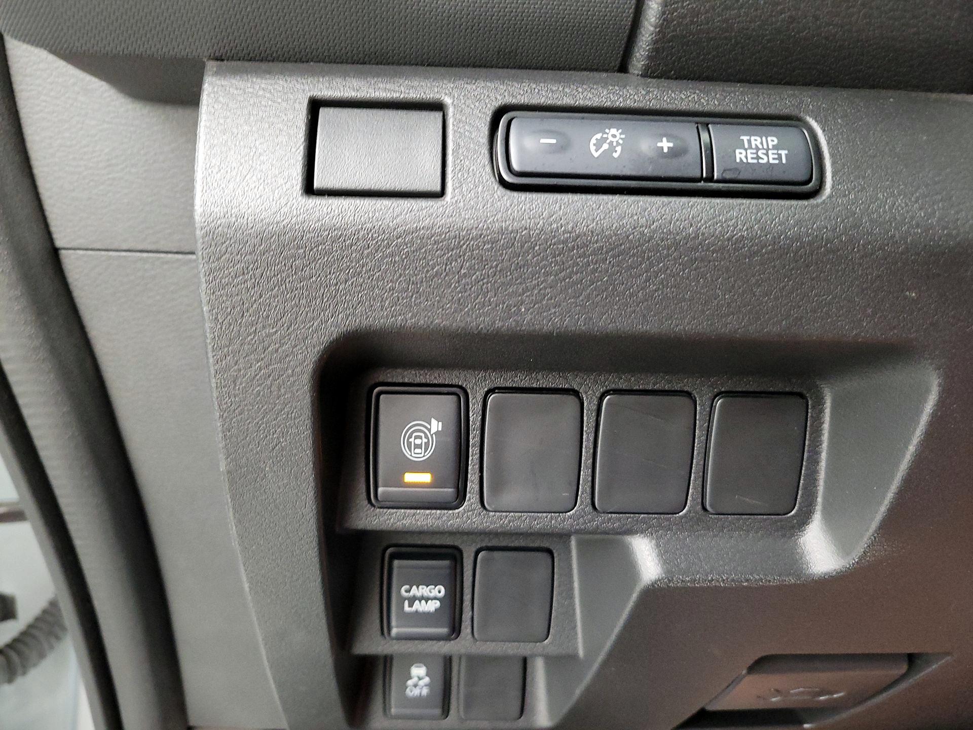 Thumbnail: 2024 Nissan Frontier - 13