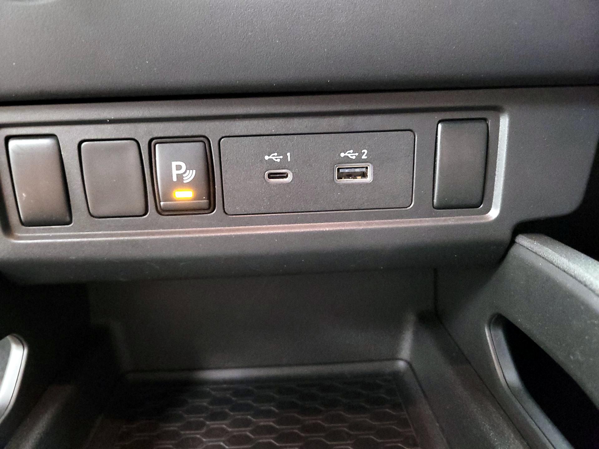 Thumbnail: 2024 Nissan Frontier - 18