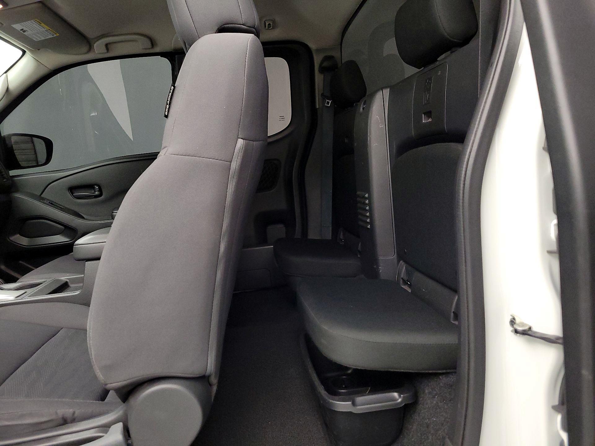 Thumbnail: 2024 Nissan Frontier - 19