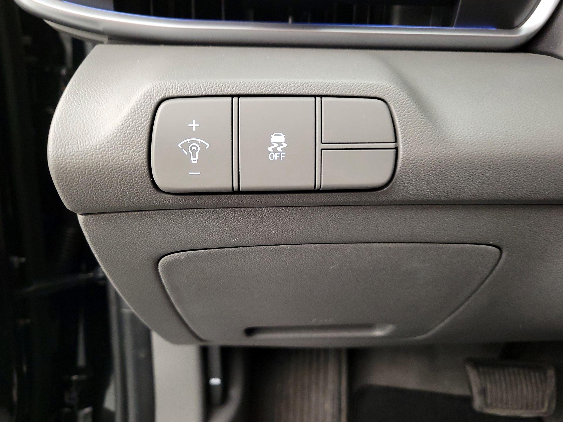 Thumbnail: 2024 Hyundai Elantra - 13