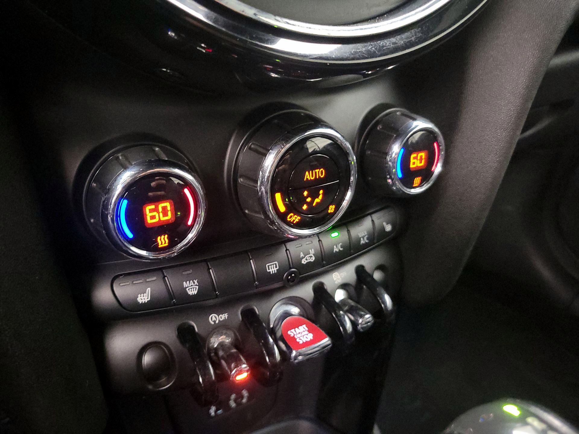 Thumbnail: 2017 MINI Cooper - 17