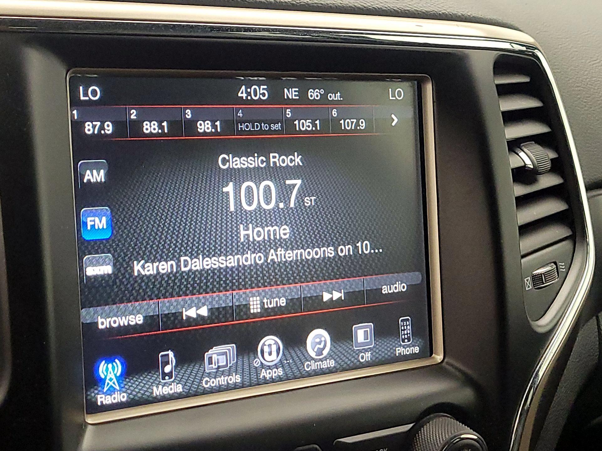 Thumbnail: 2015 Jeep Grand Cherokee - 15