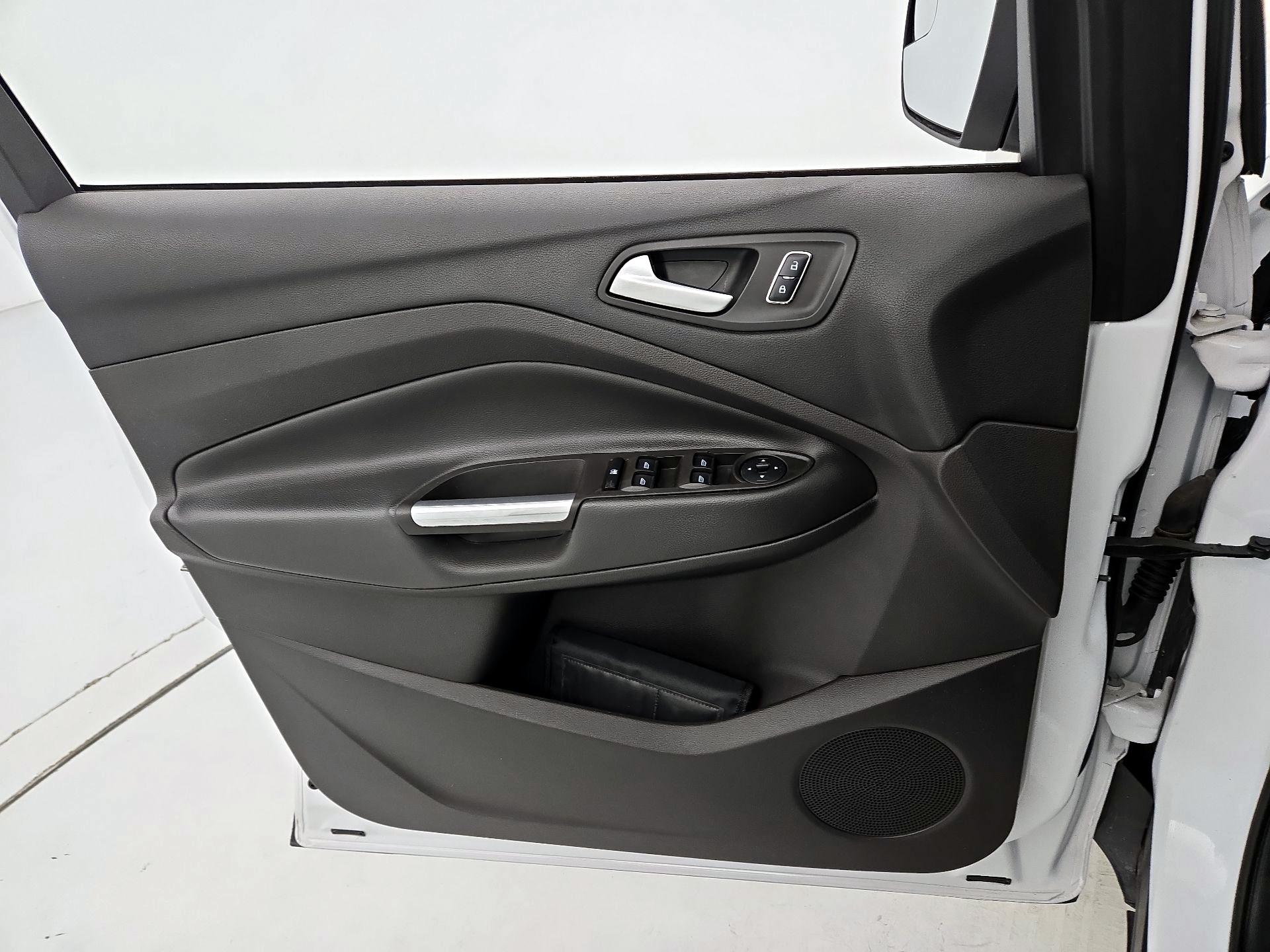 Thumbnail: 2015 Ford Escape - 12